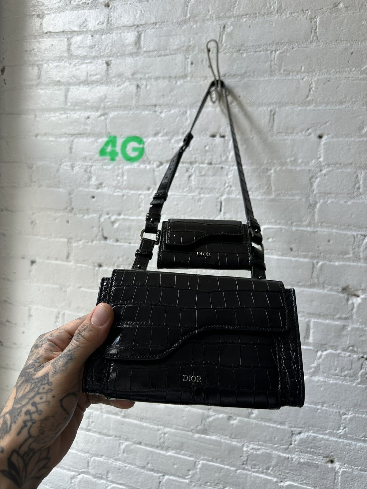 Dior DIOR 1 of 1 Black CROCODILE CROSSBODY Bag 4gseller Size ONE SIZE - 4 Thumbnail