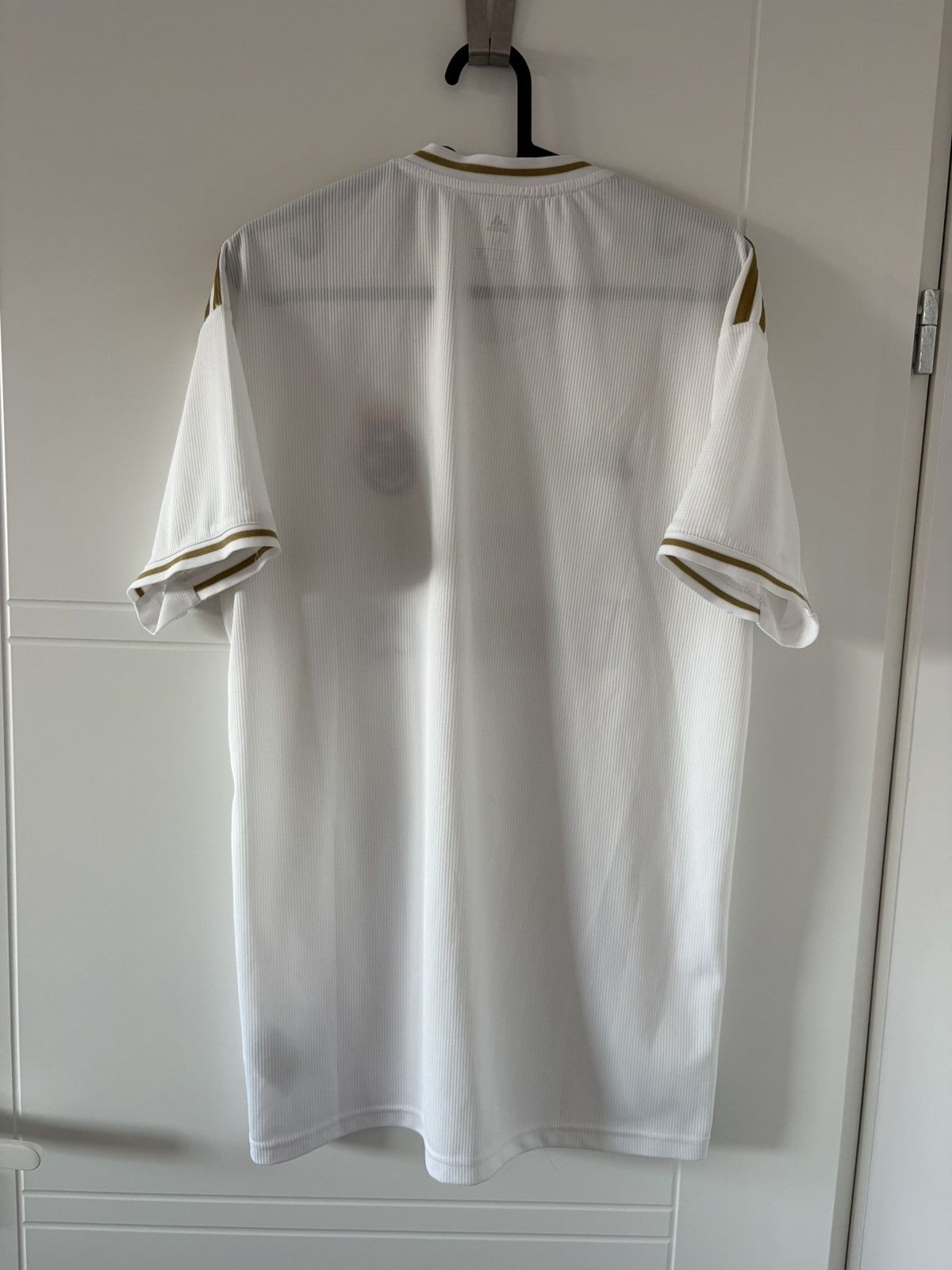 Real Madrid adidas 2019/2020 domowa — zdjęcie 4