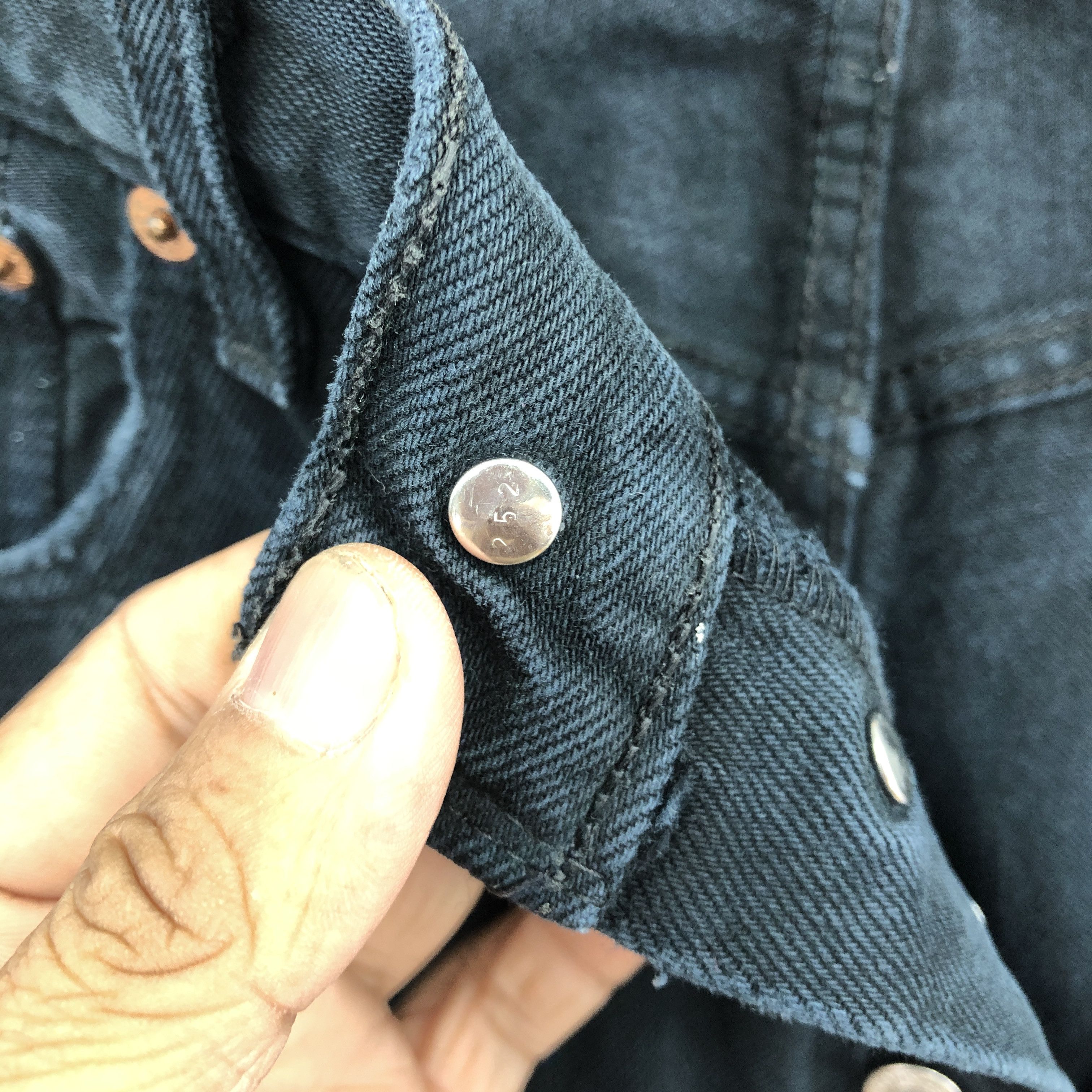 Levi's Vintage 90s Levis 501 Super Black Jeans Ripped Denim BS47591 Size US 30 / EU 46 - 7 Thumbnail