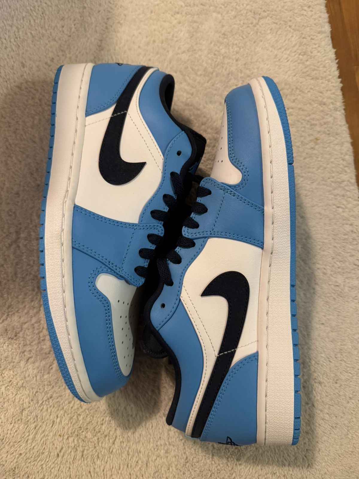 Jordan Brand Jordan 1 Low UNC 2021 Size US 8.5 / EU 41-42 - 2 Thumbnail
