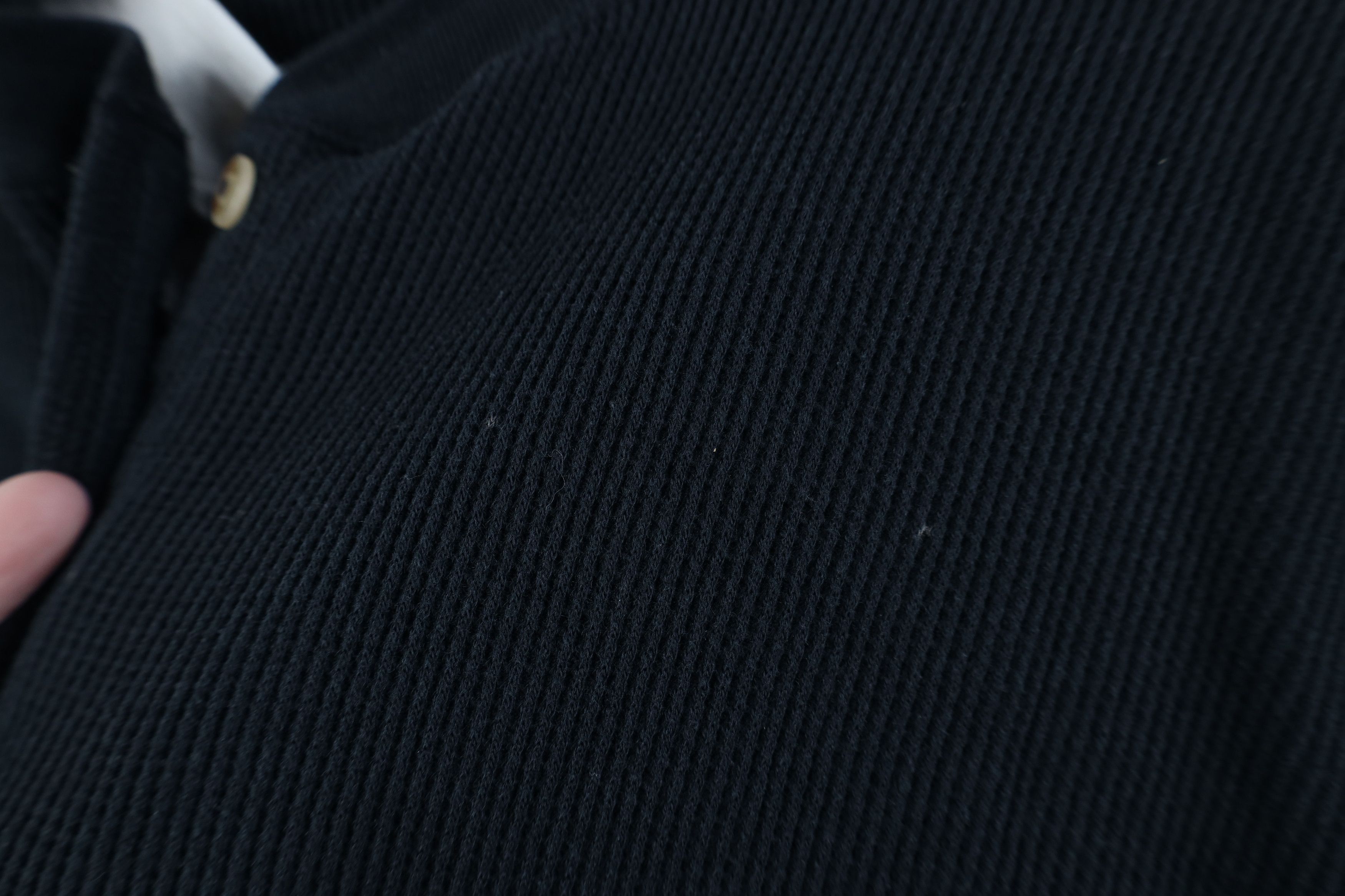 Vintage Vintage 90s Streetwear Waffle Knit Henley T-Shirt Black Size L / US 10 / IT 46 - 4 Thumbnail