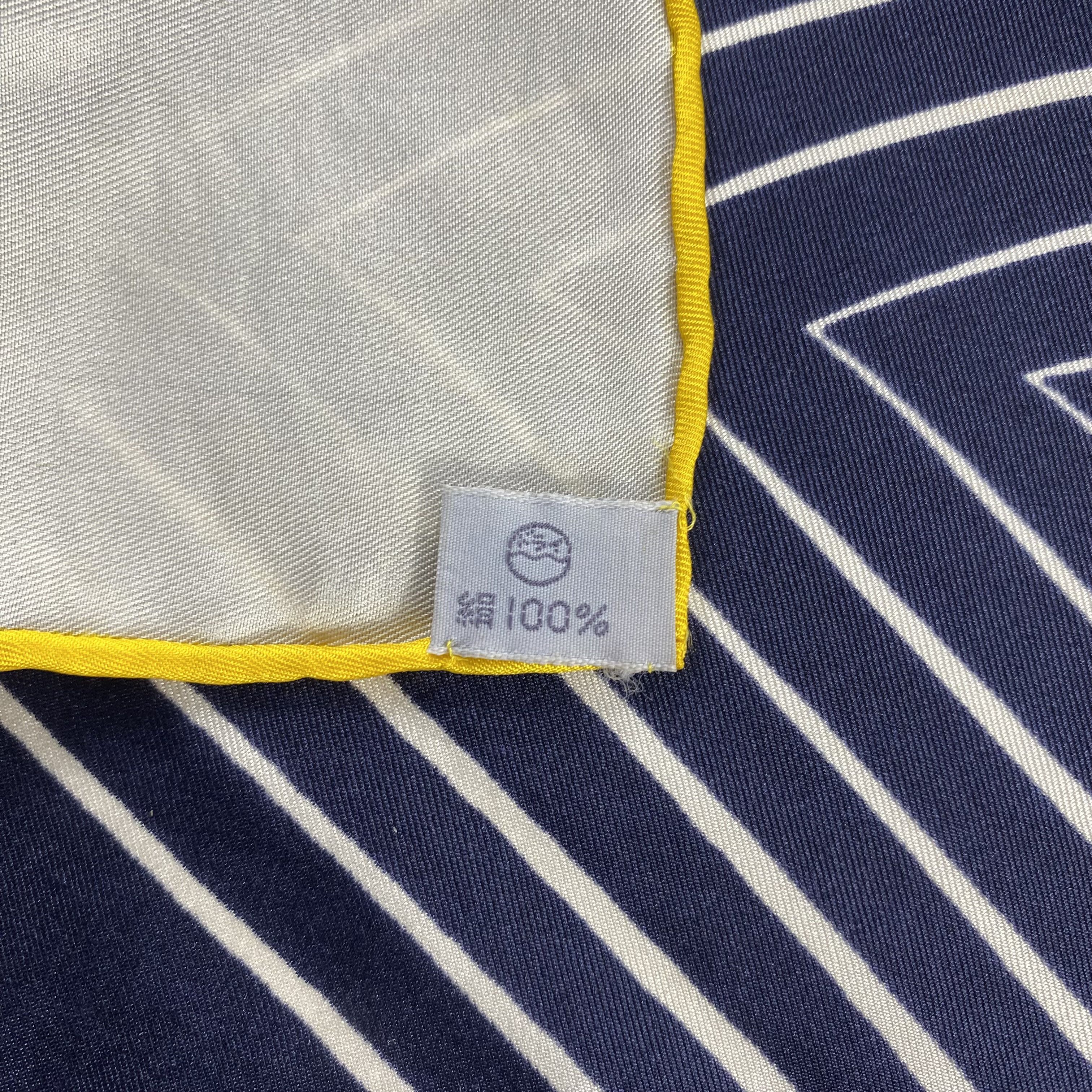 Vintage Dessins Medaille Bandana/ Handkerchief / Neckerchief-P1283 Size ONE SIZE - 6 Thumbnail
