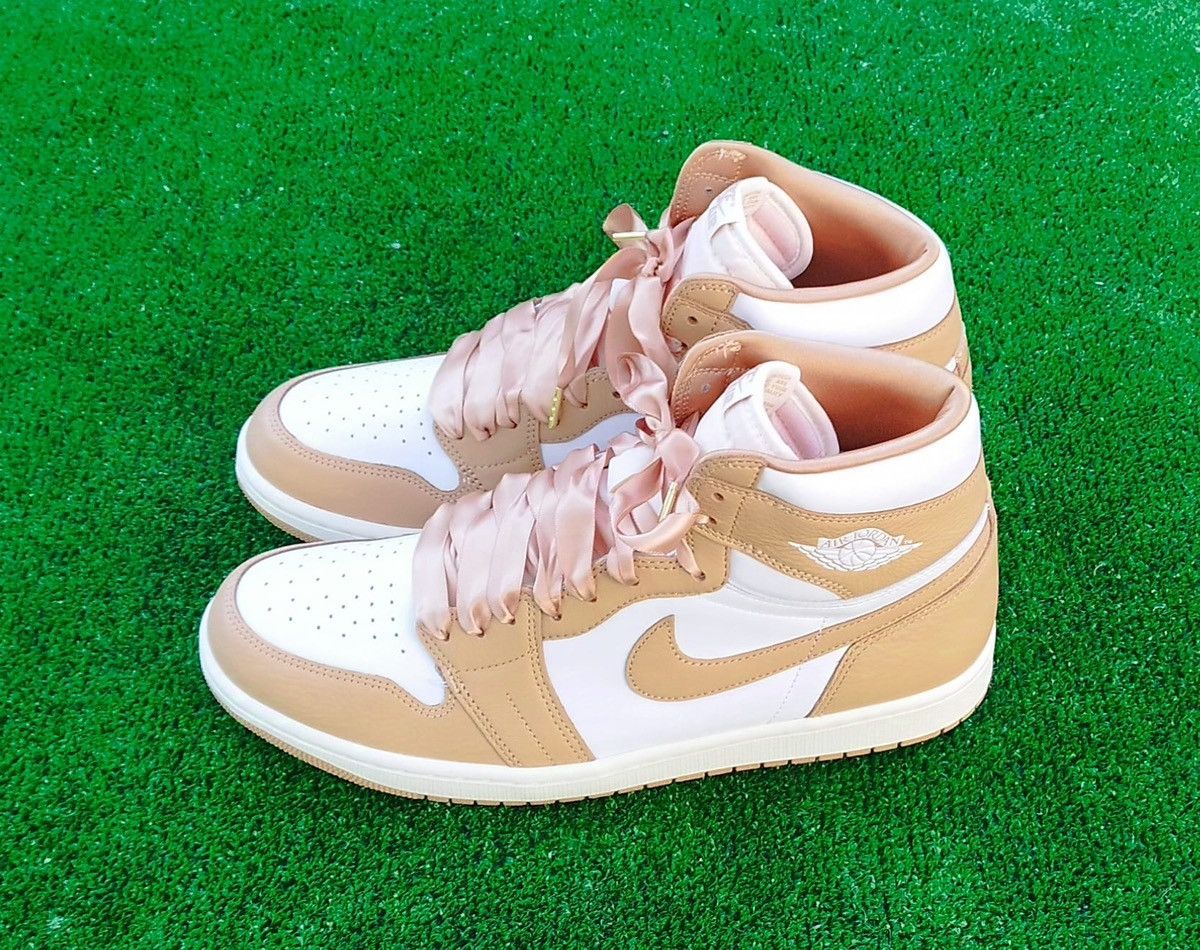 Jordan Brand Shoes Air Jordan 1 Mid Size US 11 / IT 41 - 3 Thumbnail