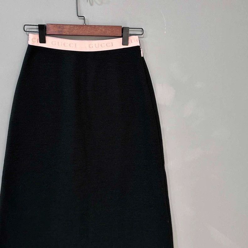 Gucci Black Casual Skirt with Logo from Gucci-2505 Size 35" - 4 Thumbnail