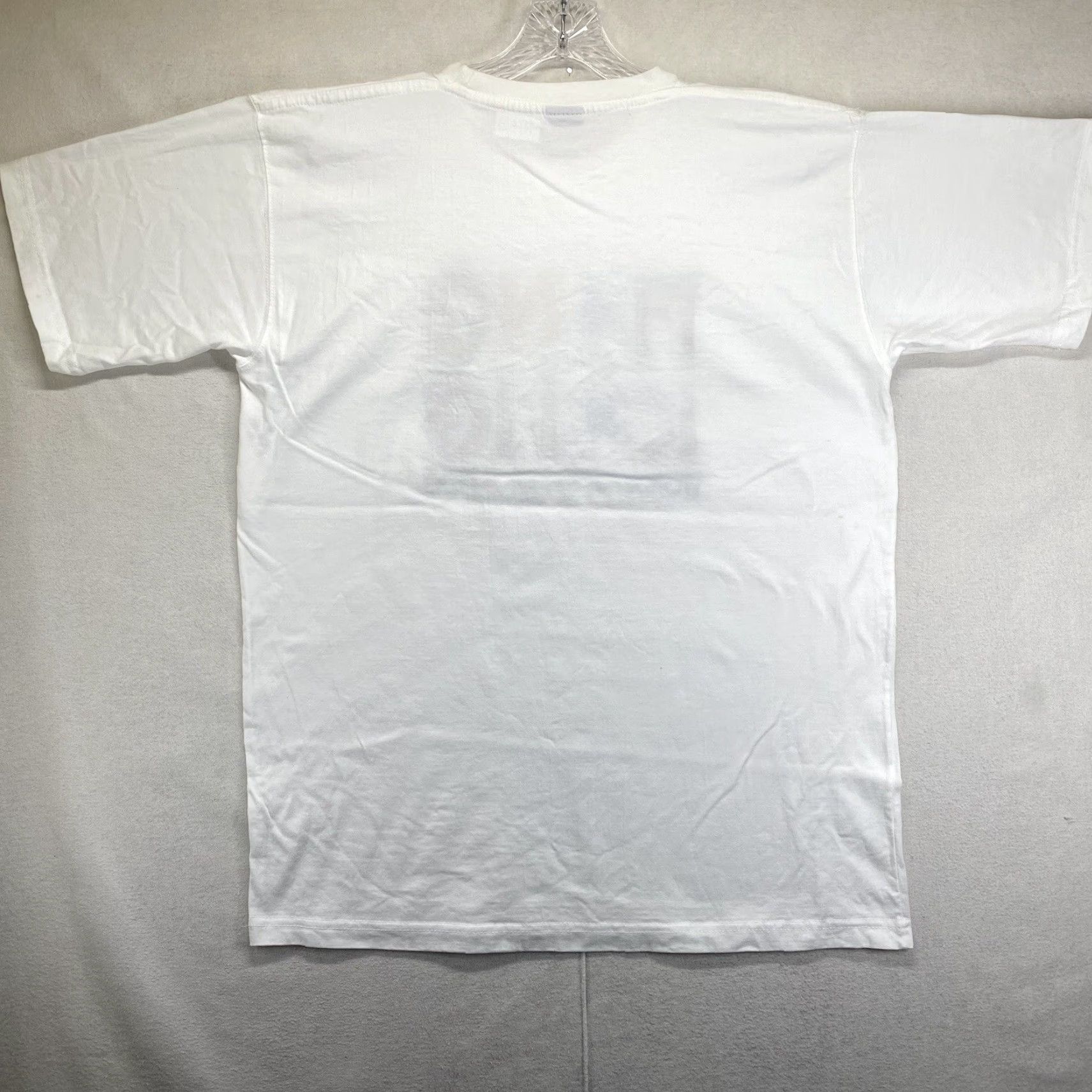 Vintage VINTAGE Hong Kong T-Shirt Men Large White Embroidered Golden Dragon Asia Travel 90s Size US L / EU 52-54 / 3 - 3 Thumbnail