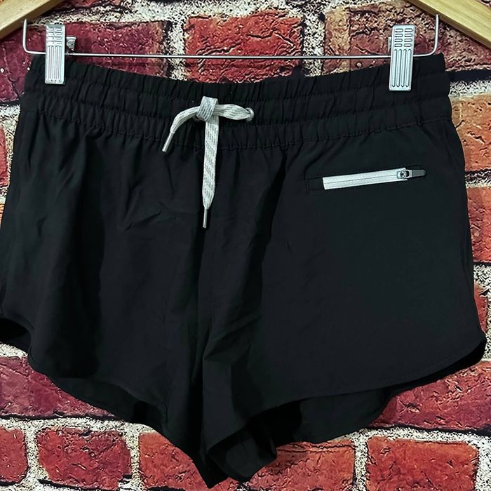 Vuori vuori shorts | Grailed