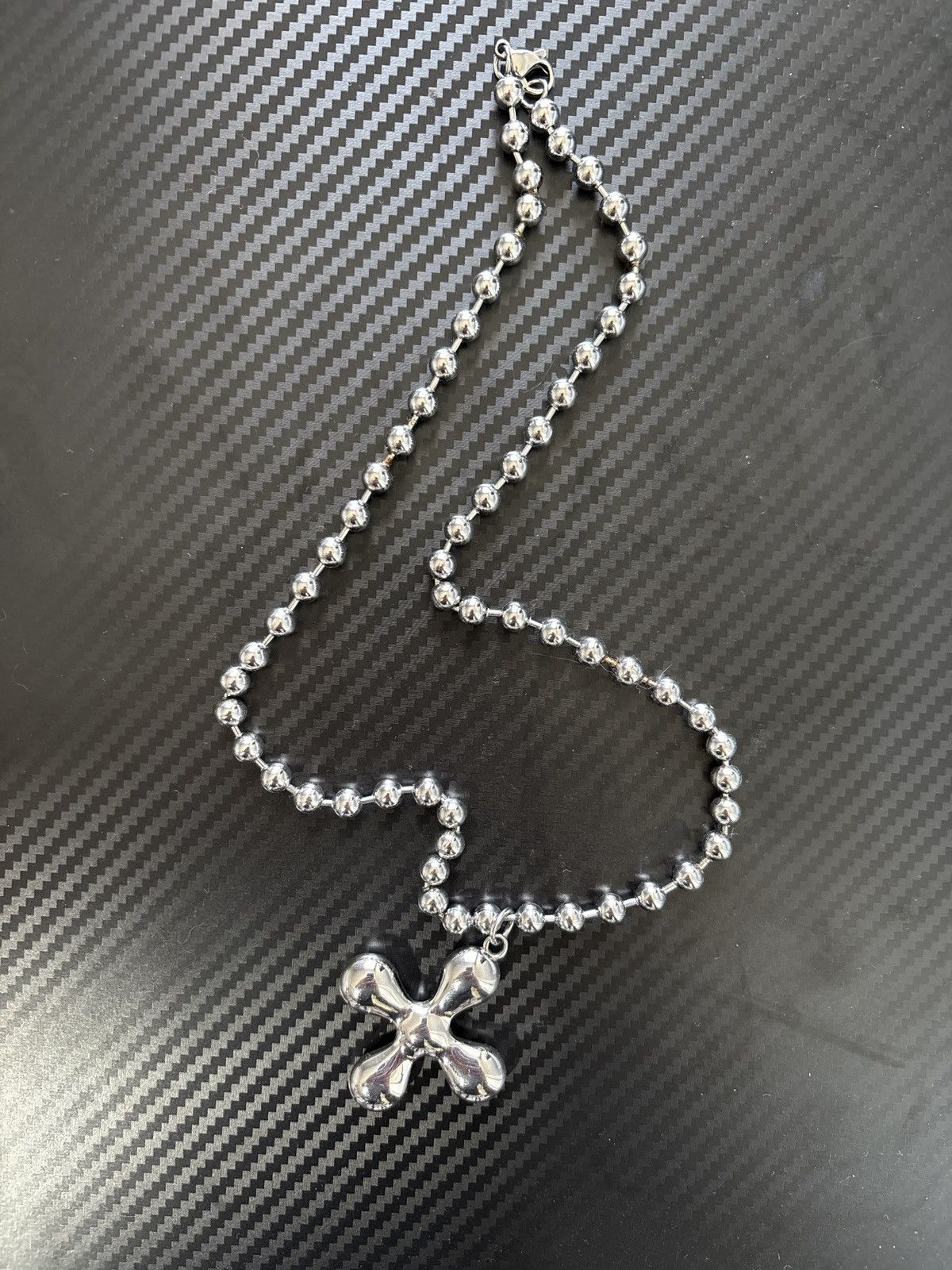 Plus ball Chain