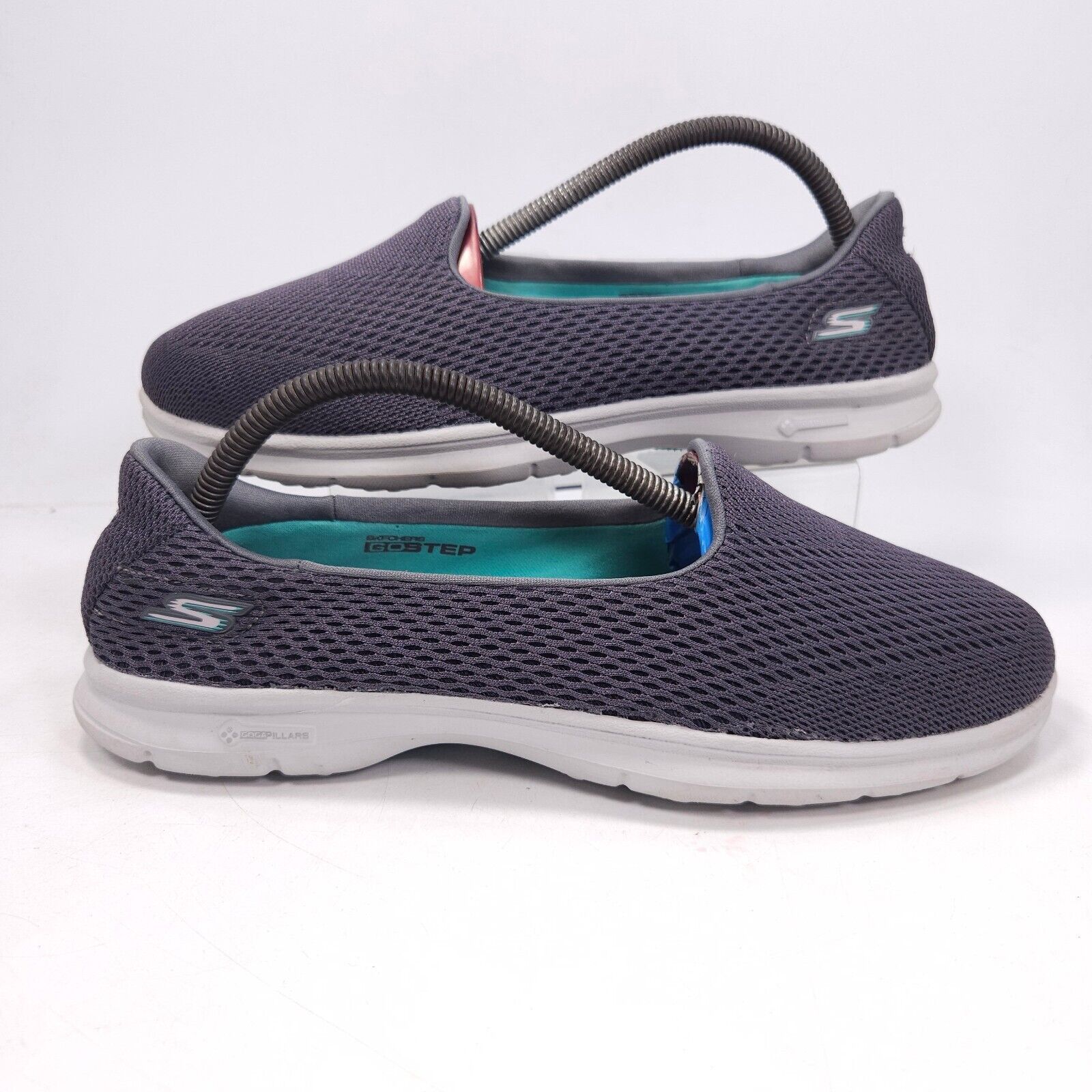 SKECHERS Skechers Go Step Shift Shoe Womens Size 10 14221 Gray White Size US 10 / IT 40 - 6 Thumbnail