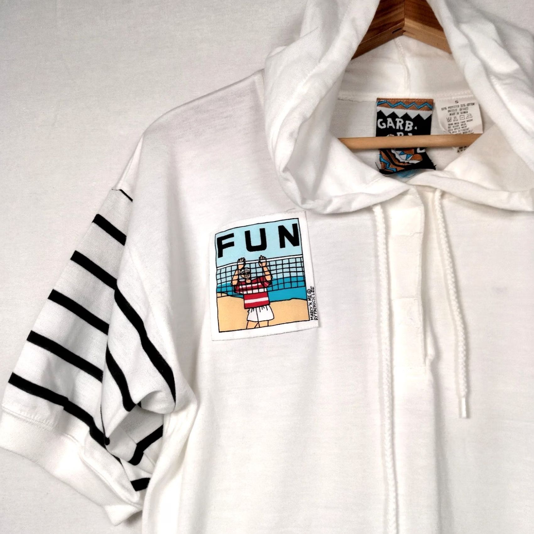 Etro VINTAGE Garbanzo Shirt Hooded T-Shirt Womens Small White 80s Beach Retro Polo Pullover Short Sleeve Size S / US 4 / IT 40 - 4 Thumbnail