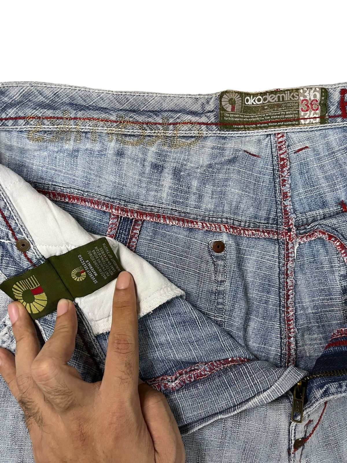 Akademiks Vintage Akademiks Acid Wash Style Distressed Baggy Jeans Size US 37 - 10 Thumbnail