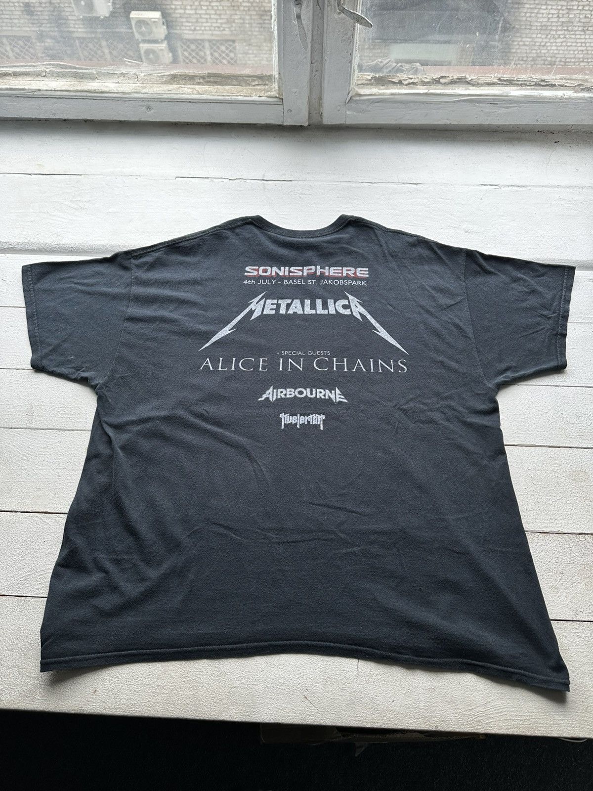 Band Tees × Metallica × Vintage 🚨SONISPHERE FESTIVAL METALLICA TOUR BAND AIRBOURNE Size US XXL / EU 58 / 5 - 6 Thumbnail