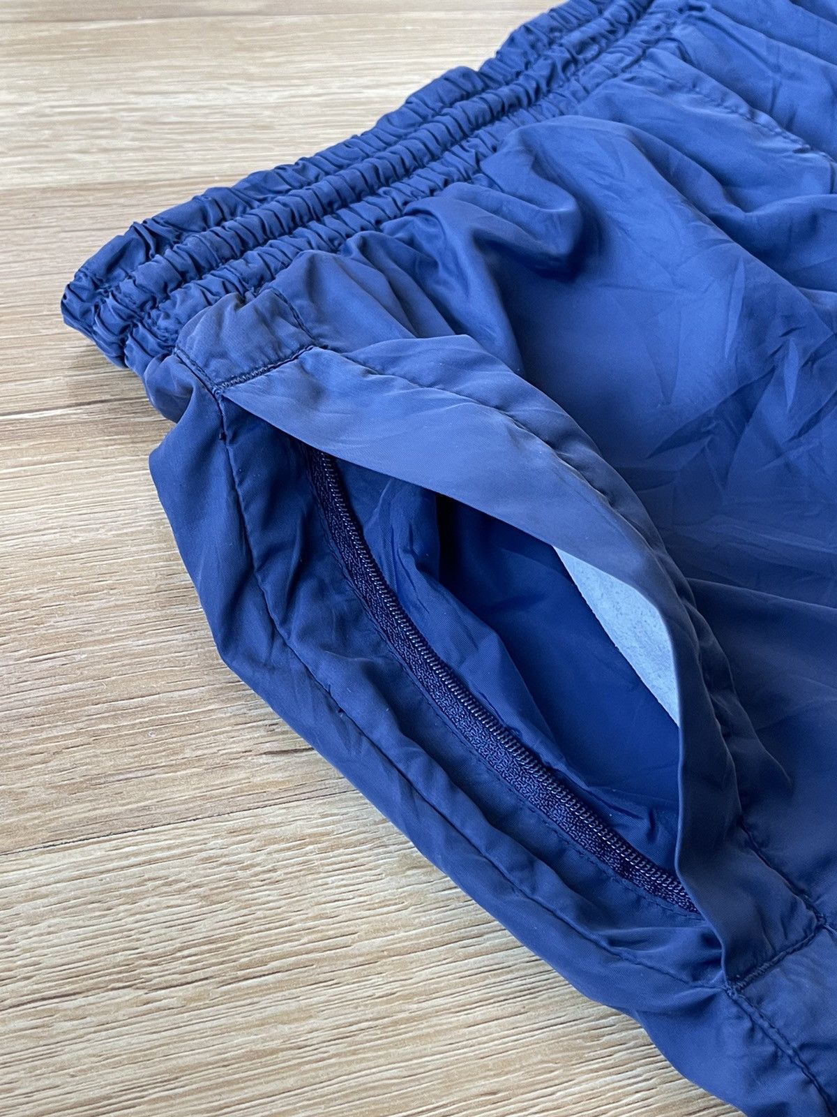 Nike Vintage Nike Swoosh Baggy Parachute Nylon Track Pants Size S Size US 30 / EU 46 - 9 Thumbnail