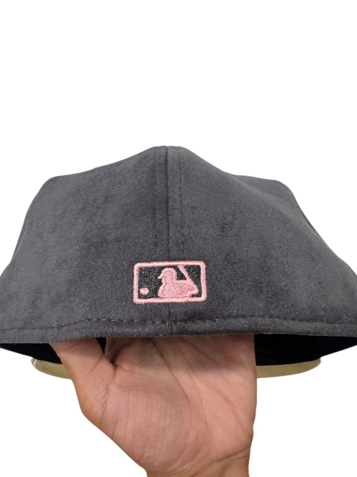 New Era Chase B Fanatics Fest Exclusive Yankees Fitted Hat Grey Glow Size ONE SIZE - 2 Thumbnail