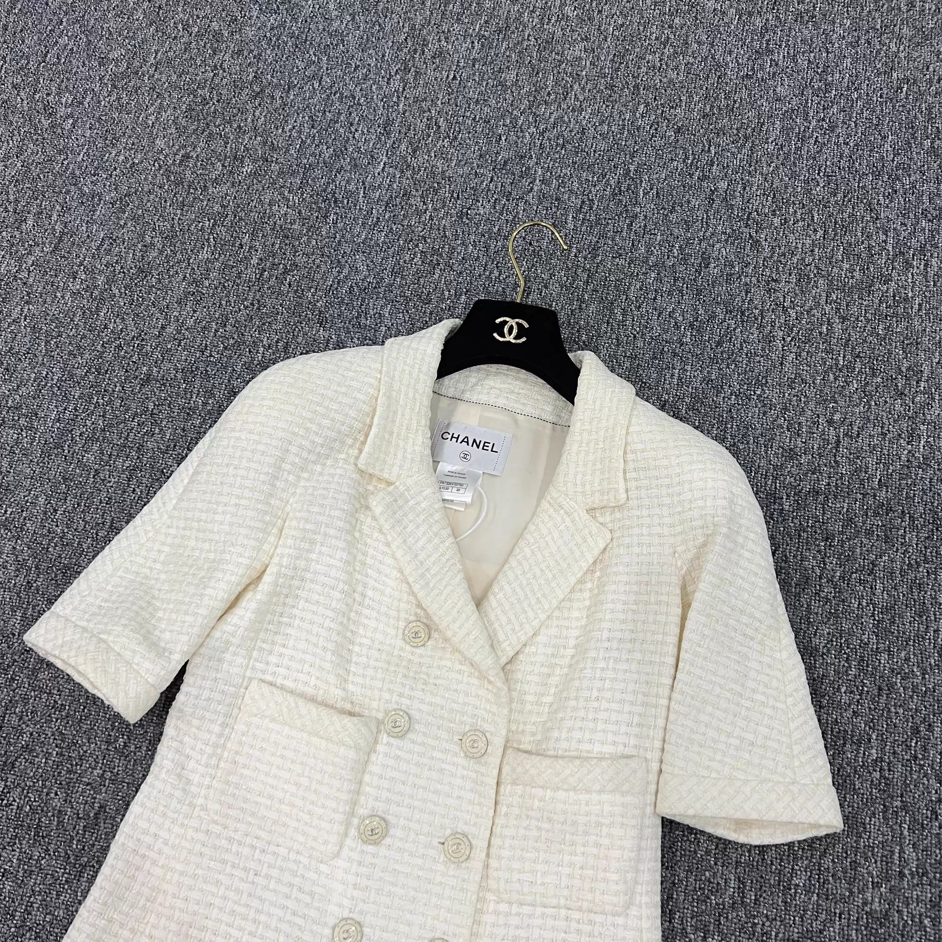Chanel Chanel White Tweed Double-Breasted Short-Sleeve Jacket Size S / US 4 / IT 40 - 3 Thumbnail