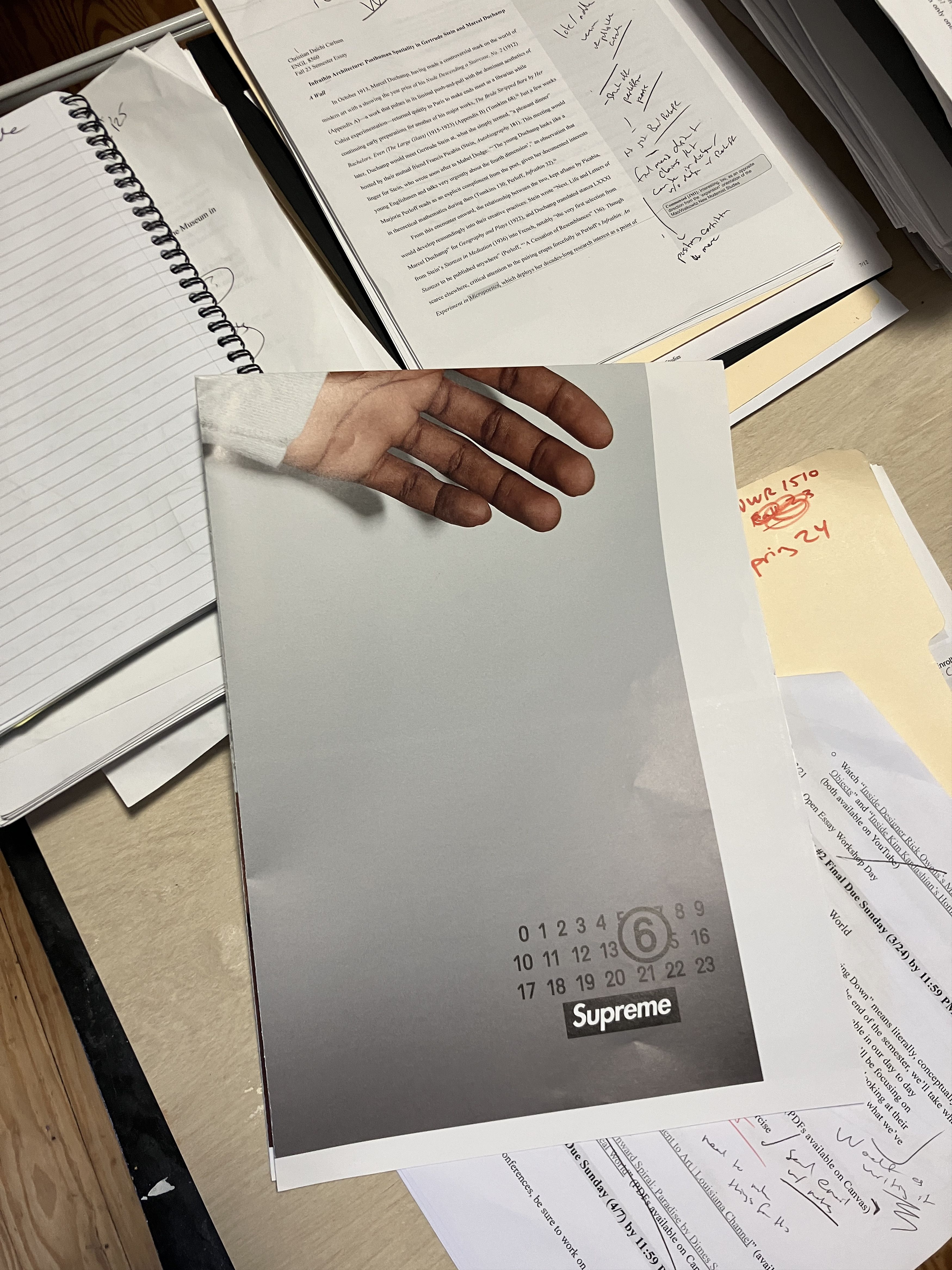 Maison Margiela × Supreme SS24 Supreme®/MM6 Maison Margiela Poster / Lookbook Size ONE SIZE - 5 Thumbnail