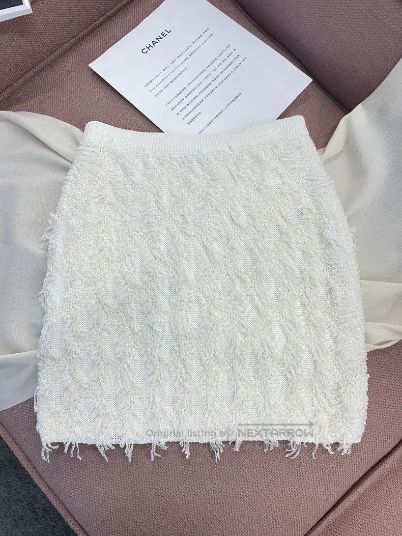 Chanel Chanel White tassel skirt and short skirt Size 26" / US 2 / IT 38 - 5 Thumbnail