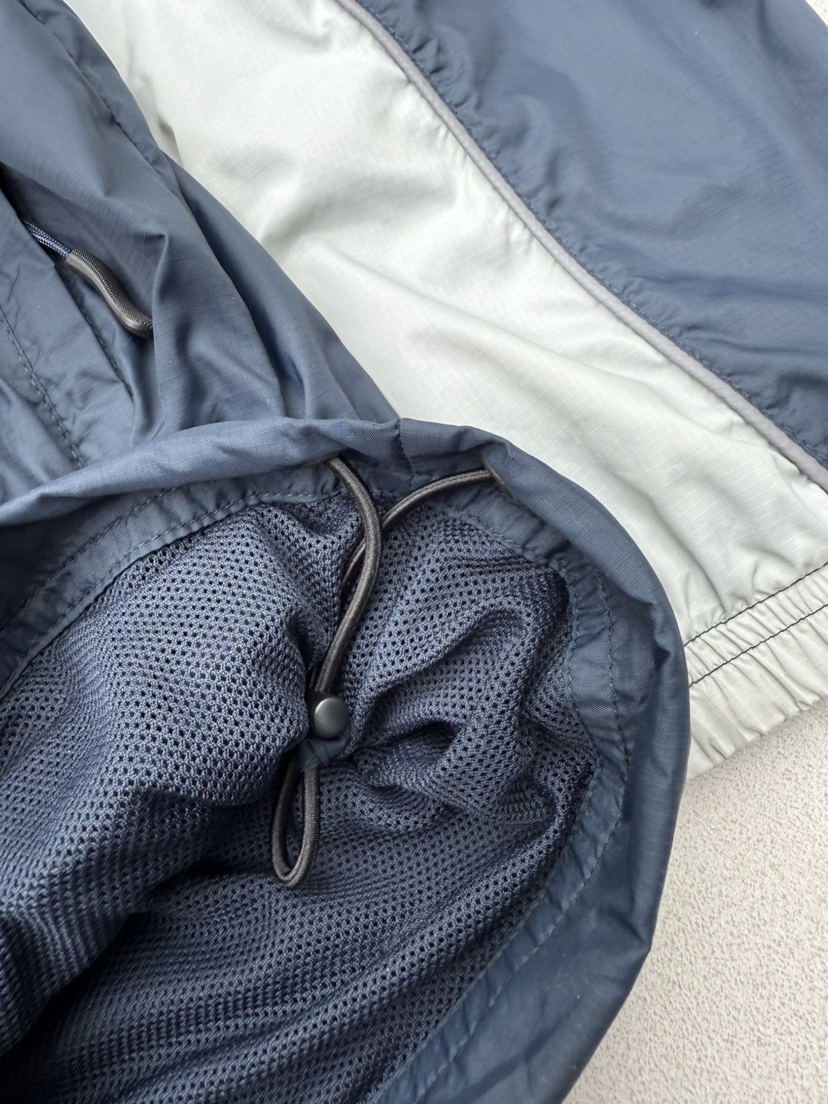 Nike 90’s NIKE RARE SWOOSH Y2K RETROLOGO VINTAGE NYLON ZIP JACKET Size US M / EU 48-50 / 2 - 5 Thumbnail