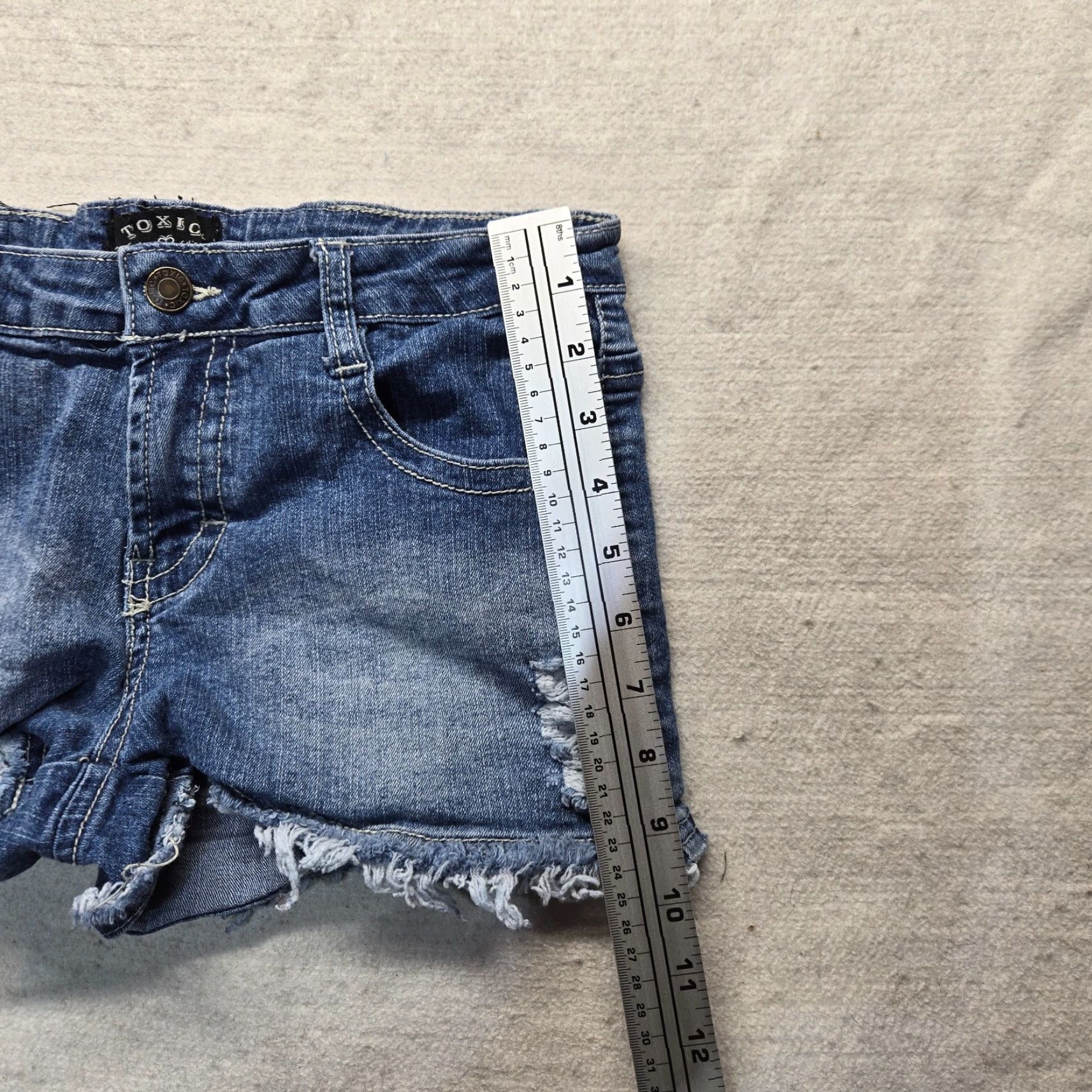 Denime Toxic Jeans Denim Shorts Cut-Off Adult Women's Size 11 Blue 5-Pocket Design Denim Size 32" / US 10 / IT 46 - 4 Thumbnail