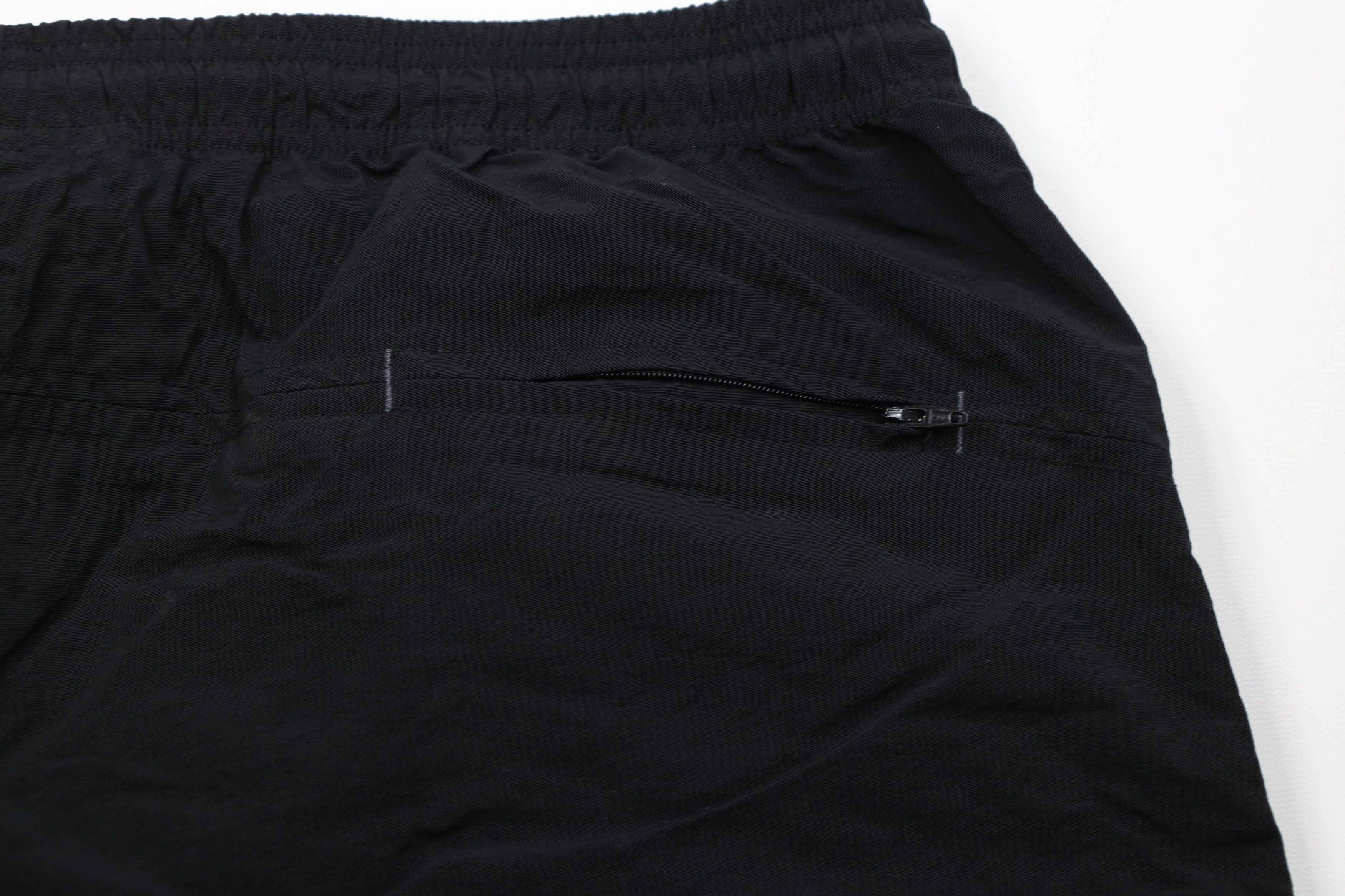 Reebok Vintage Y2K Reebok Windbreaker Cargo Shorts Black Nylon Size US 36 / EU 52 - 11 Thumbnail