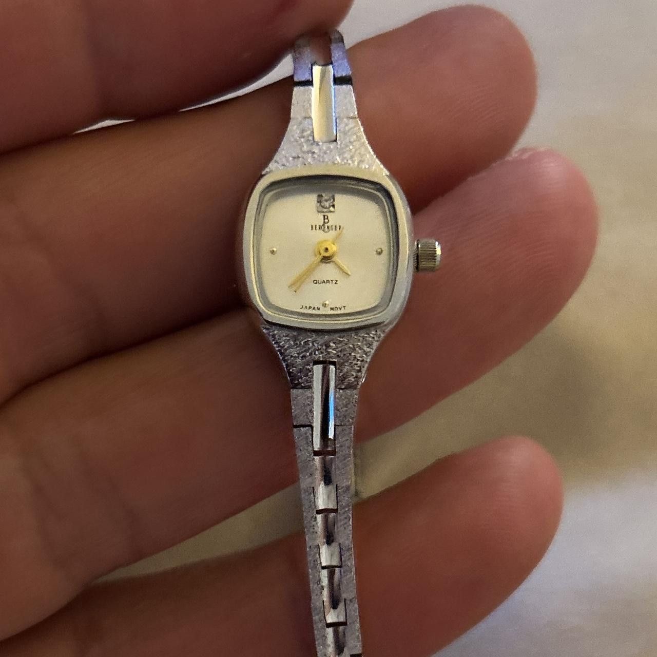 Other Women's Quartz Watch Size ONE SIZE - 1 Thumbnail