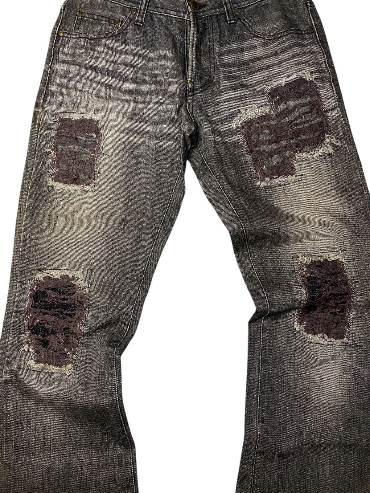 If Six Was Nine × Japanese Brand × Le Grande Bleu (L.G.B.) 2000's Paranoid Japan Distress Washed Flared Jeans Size US 27 - 2 Thumbnail