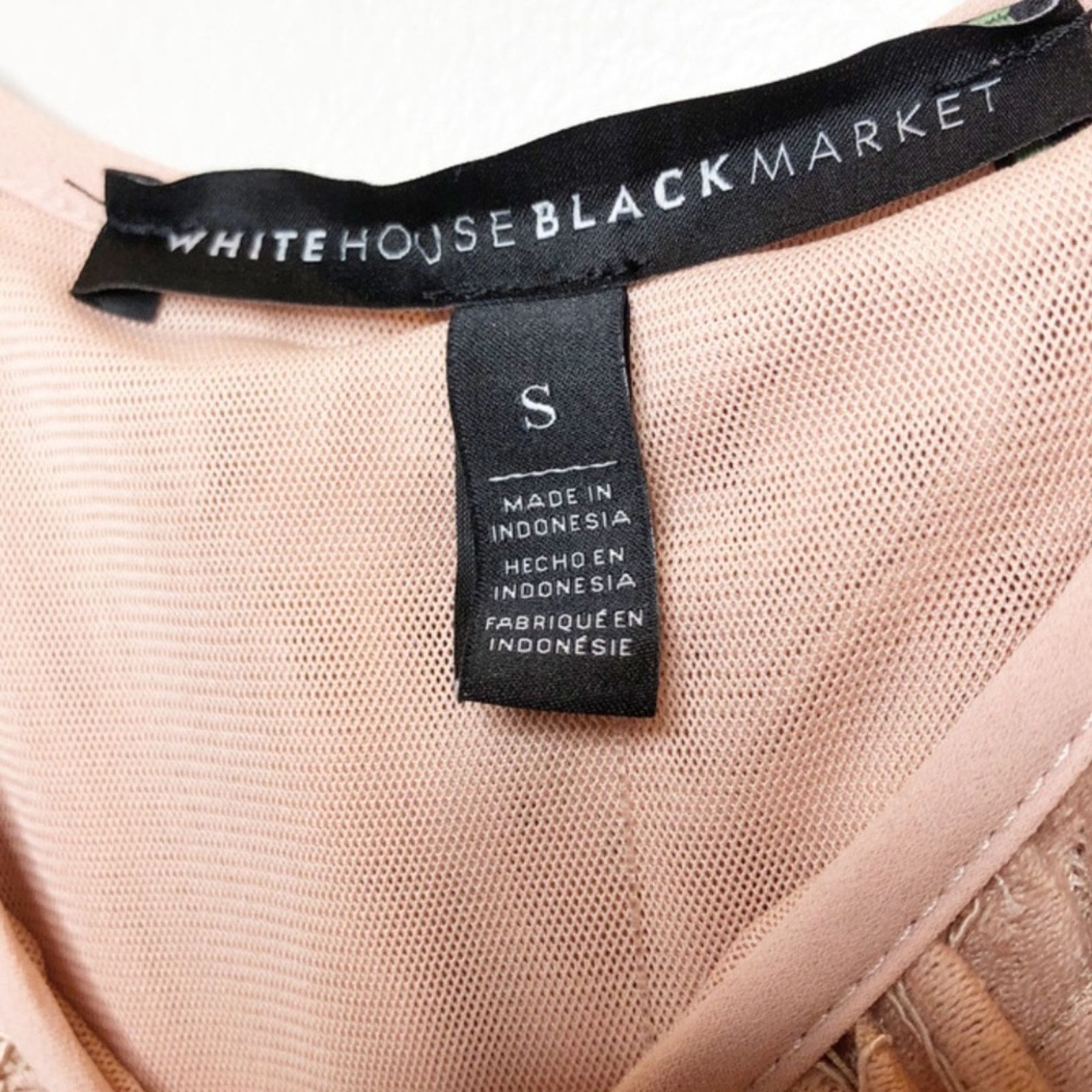 White House Black Market New with Tag White House Black Market Lace Blush Blouse Size S / US 4 / IT 40 - 12 Thumbnail