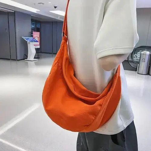 Japanese Brand Vintage Crossbody/Shoulder Bags Unisex Size ONE SIZE - 2 Thumbnail