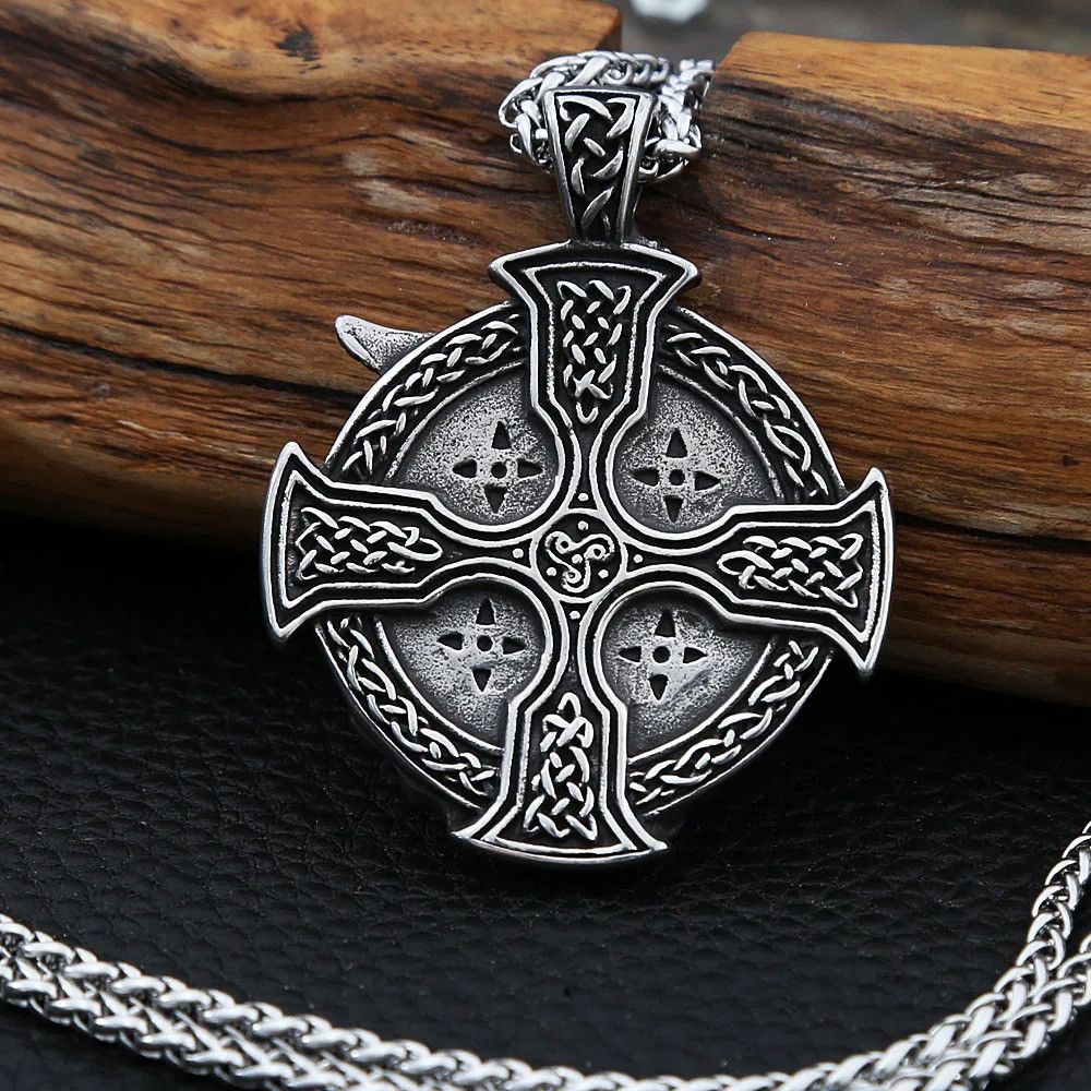 Other Vintage Viking Warrior Pendant Necklace Size ONE SIZE - 3 Thumbnail