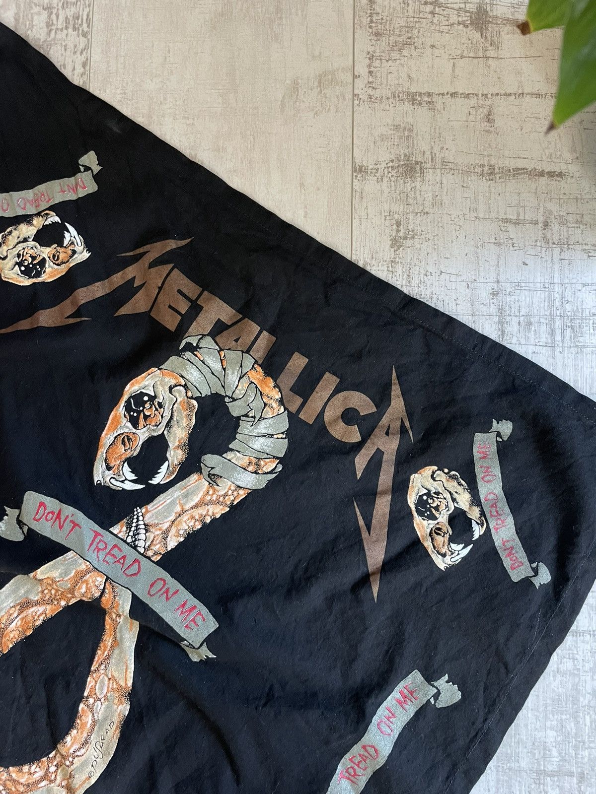 Metallica × Vintage 1991 Metallica Vintage Dont Tread On Me Bandanna Scarf Size ONE SIZE - 5 Thumbnail