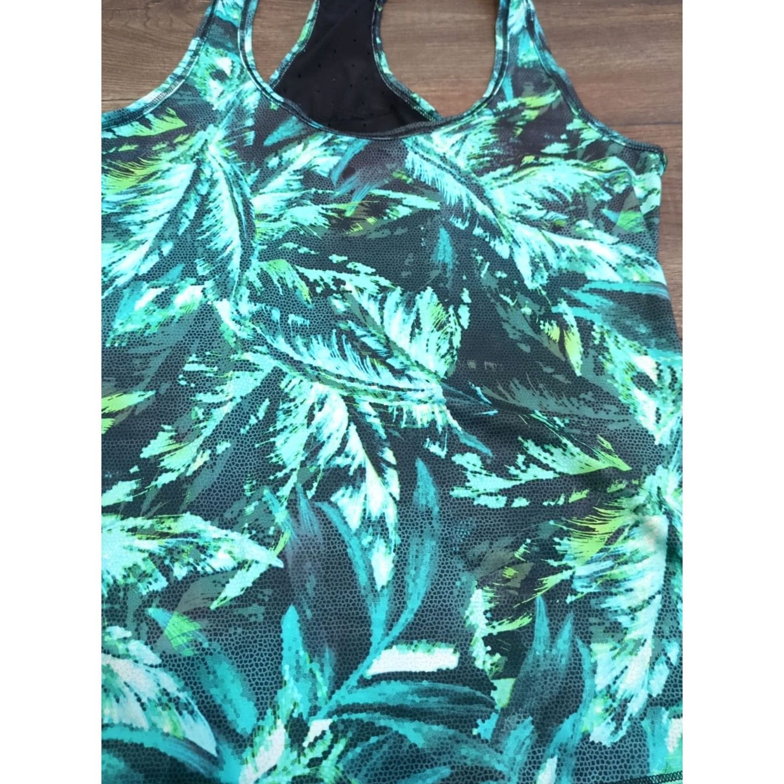 Athleta Athleta Tank Top RacERback Floral Polyester Green Black Women M Sleeveless Athletic Beach Cross Training Colorful Palm Size M / US 6-8 / IT 42-44 - 2 Thumbnail