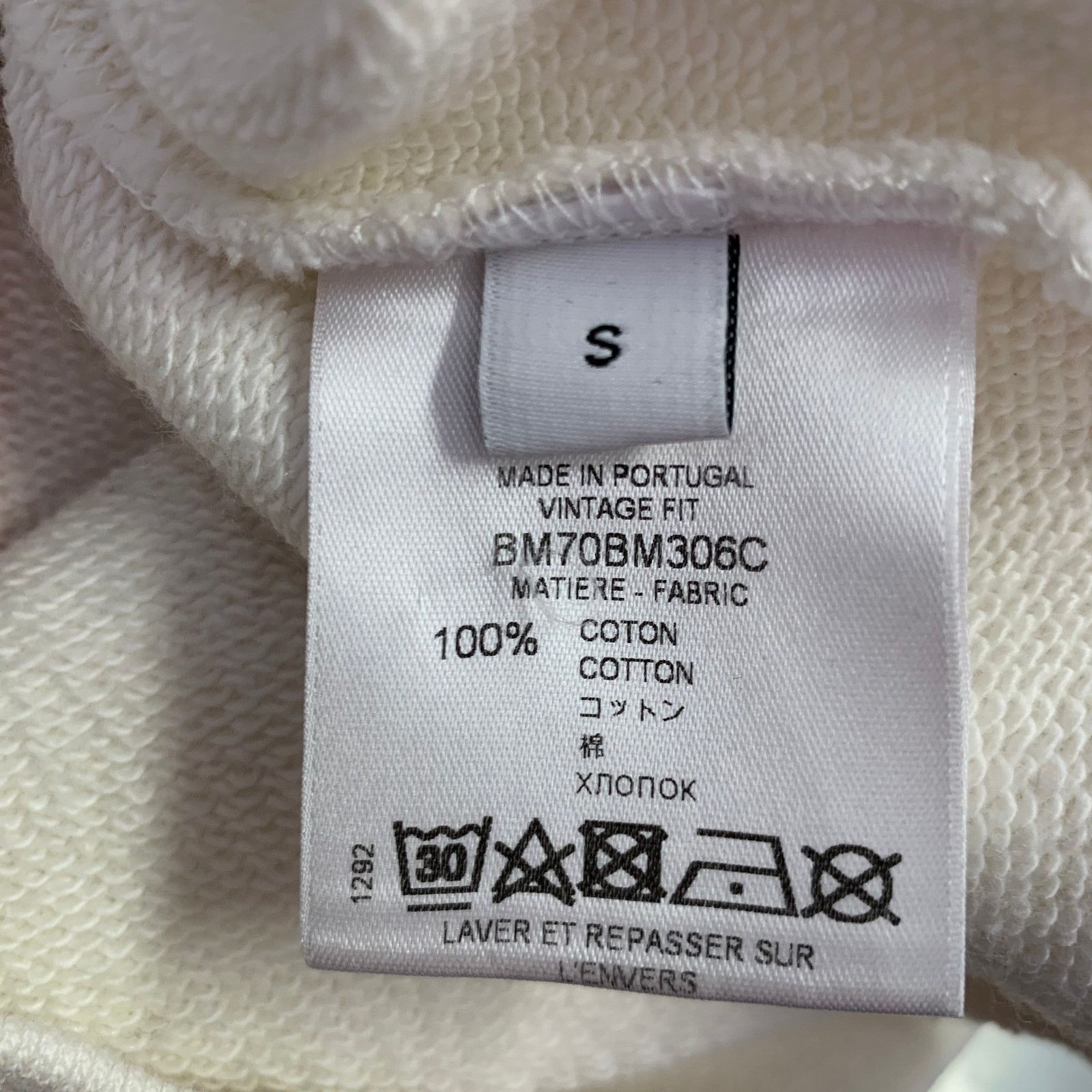 Givenchy S Cream Red Cotton -GV World Tour- Graphic Sweatshirt Size US S / EU 44-46 / 1 - 6 Thumbnail