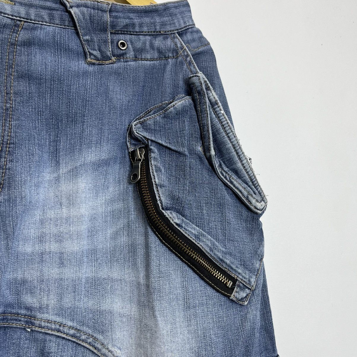 PPFM ARCHIVE ITEMS PPFM WorkWear Distressed Jeans 3D Pocket Size US 30 / EU 46 - 7 Thumbnail