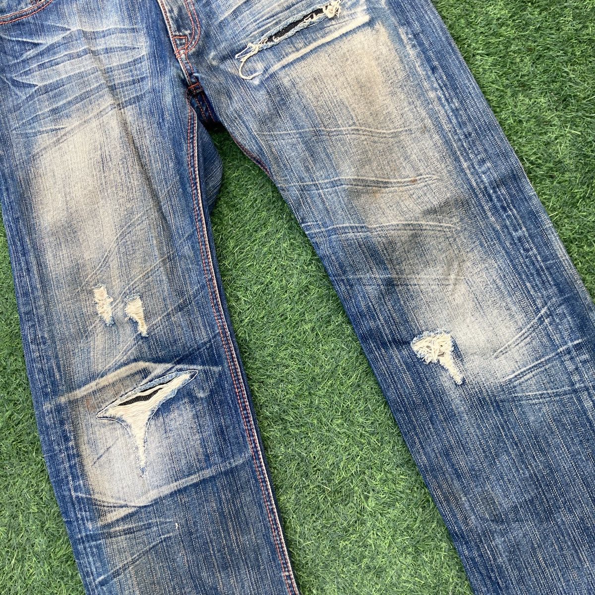 Boycott BOYCOTT FLARED RIPPED JEANS Size US 33 - 4 Thumbnail