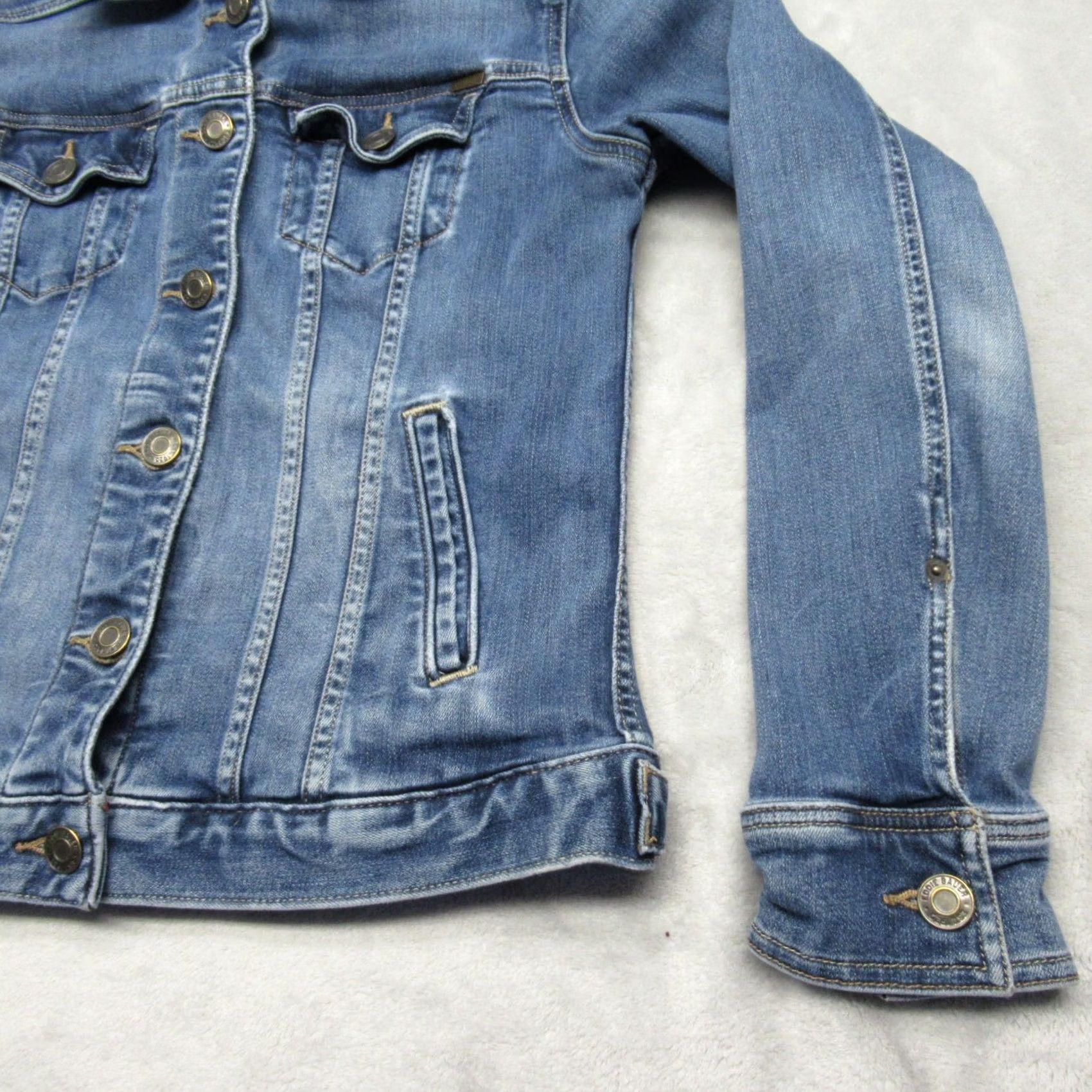 Eddie Bauer Eddie Bauer Denim Jacket Womens Small Blue Button Front Waist Tab Pockets Size S / US 4 / IT 40 - 5 Thumbnail