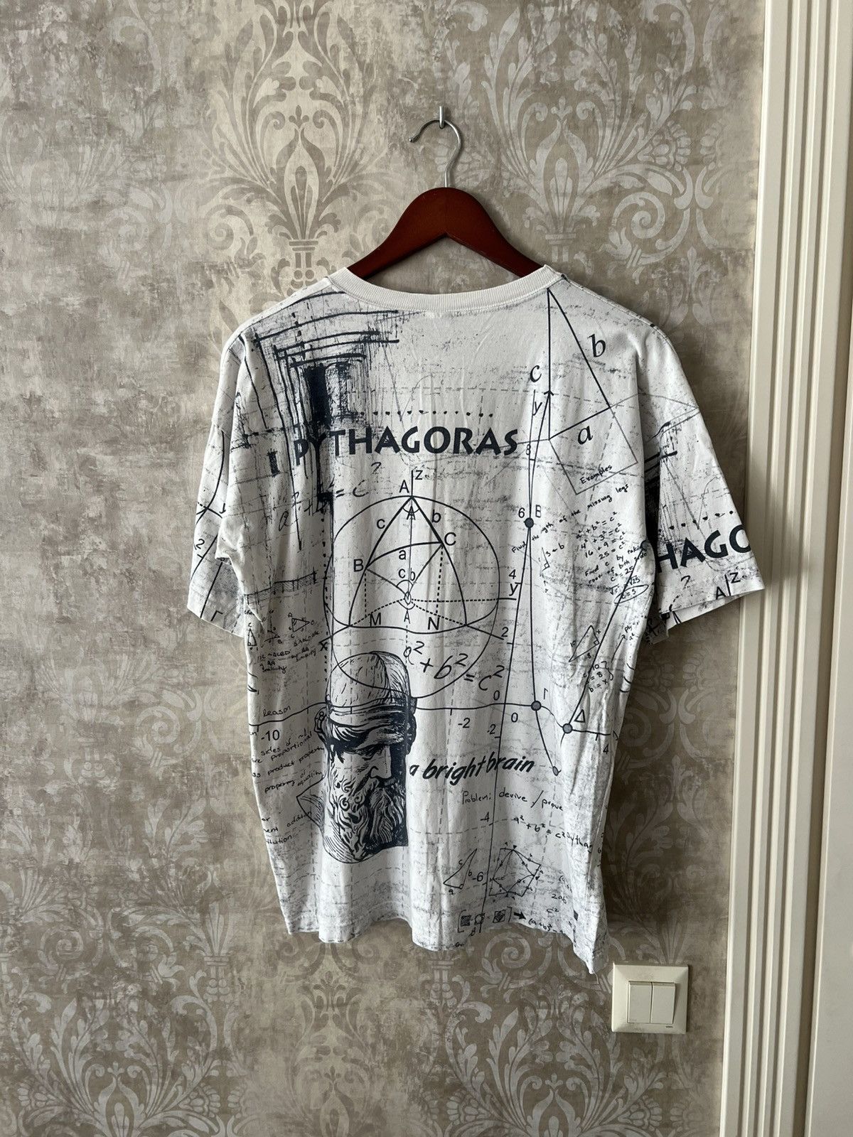 Vintage Vintage Pythagoras Graphic All Over Print Philosophy Tee Size US L / EU 52-54 / 3 - 12 Thumbnail