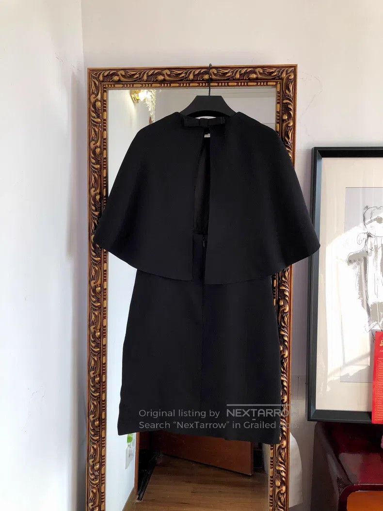 Valentino Valentino Dresses with bows decorate backless Size M / US 6-8 / IT 42-44 - 3 Thumbnail