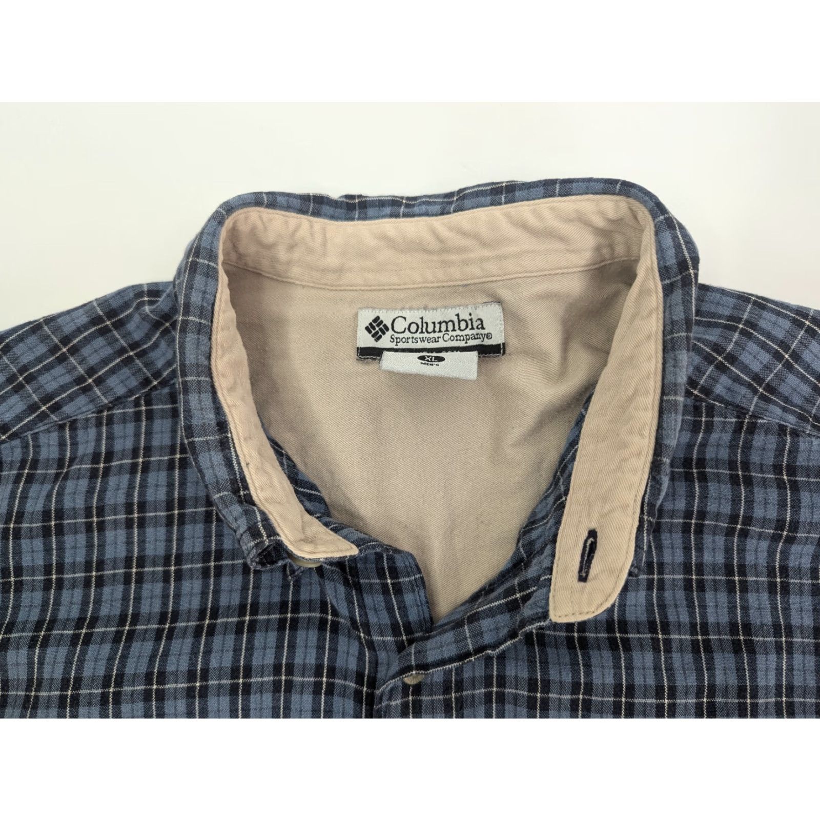Vintage **Columbia Men's Blue Plaid Button-Down Hiking Shirt Size XL** User: Columbia Men's Blue Plaid Button-Down Hiking Shirt Size XL Size US XL / EU 56 / 4 - 7 Thumbnail
