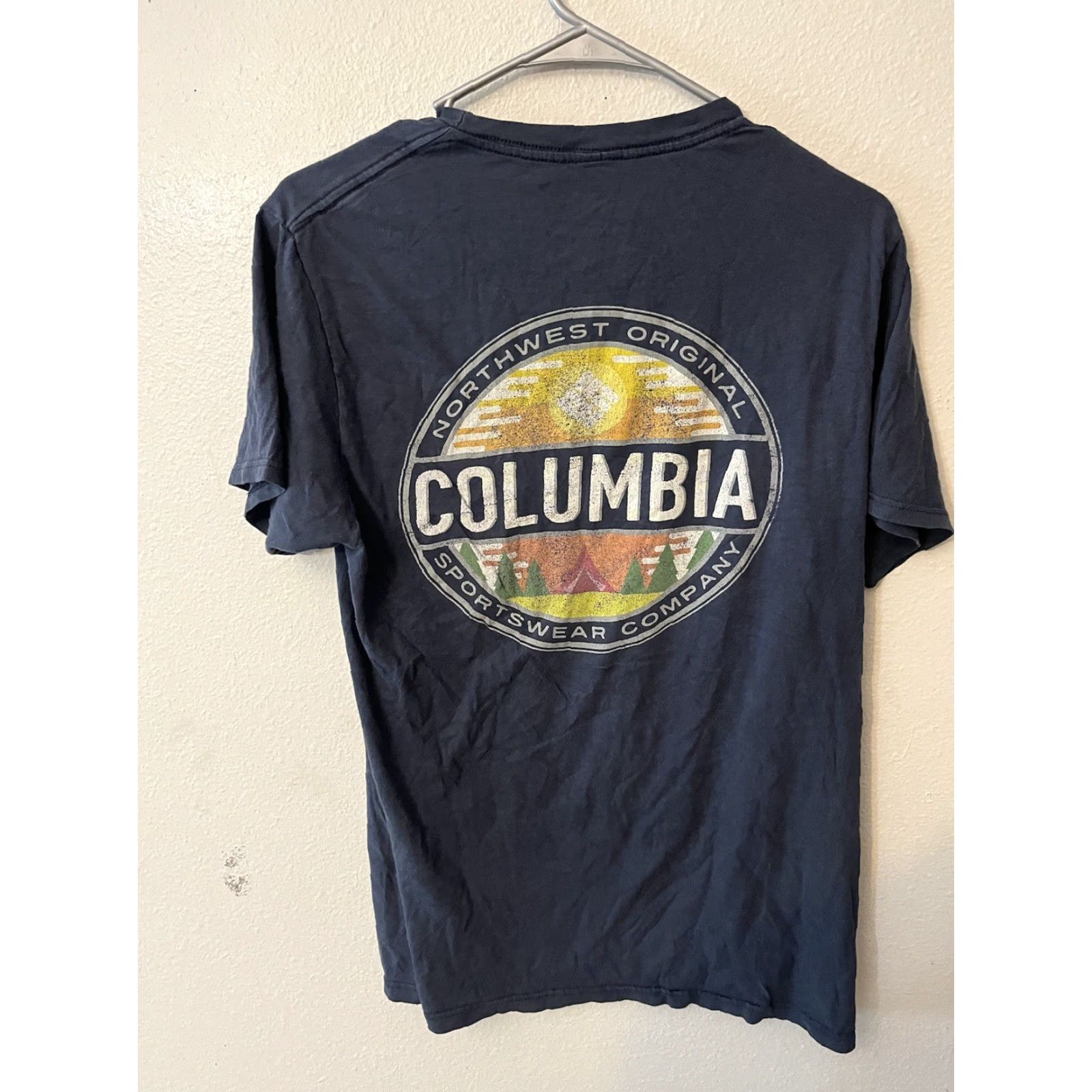 Logo 7 Columbia Logo Tee T Shirt Men's Medium Blue Graphic Crew Neck Short Sleeve All Seasons Lightweight Logo Fish Boat American Columbia PFG Vintage No Size US M / EU 48-50 / 2 - 3 Thumbnail