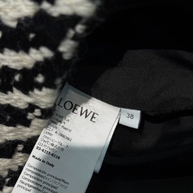 Loewe LOEWE Loose long sleeve jacket with single row texture lap Size S / US 4 / IT 40 - 4 Thumbnail