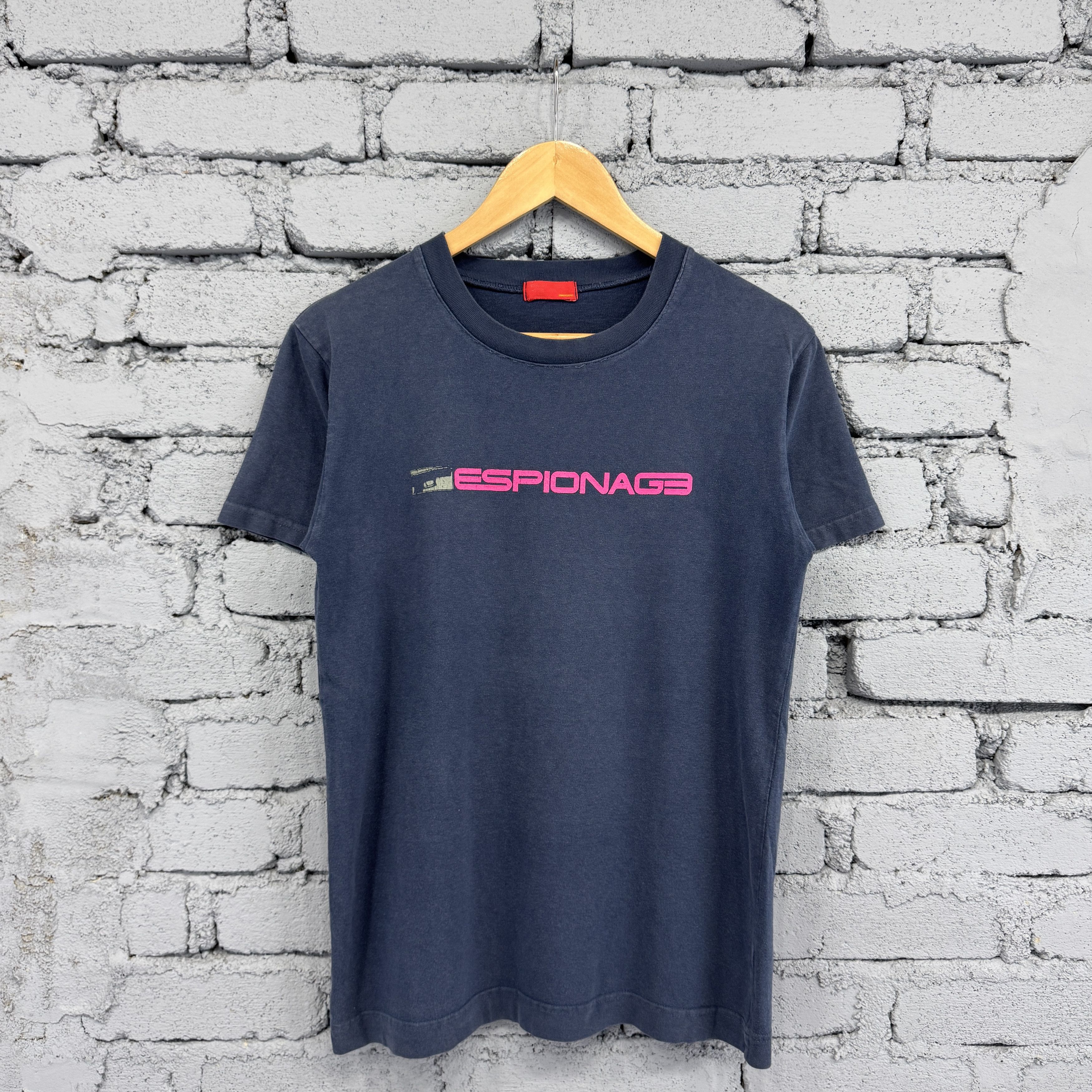 Japanese Brand Rare Vintage Double Cross Glock Big Logo Tshirt Size US S / EU 44-46 / 1 - 2 Thumbnail