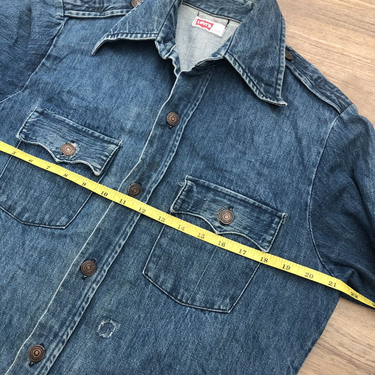 Levi's × Vintage Vintage 70’s Levi’s Button Front Denim Shirt Heavy Size US M / EU 48-50 / 2 - 7 Thumbnail