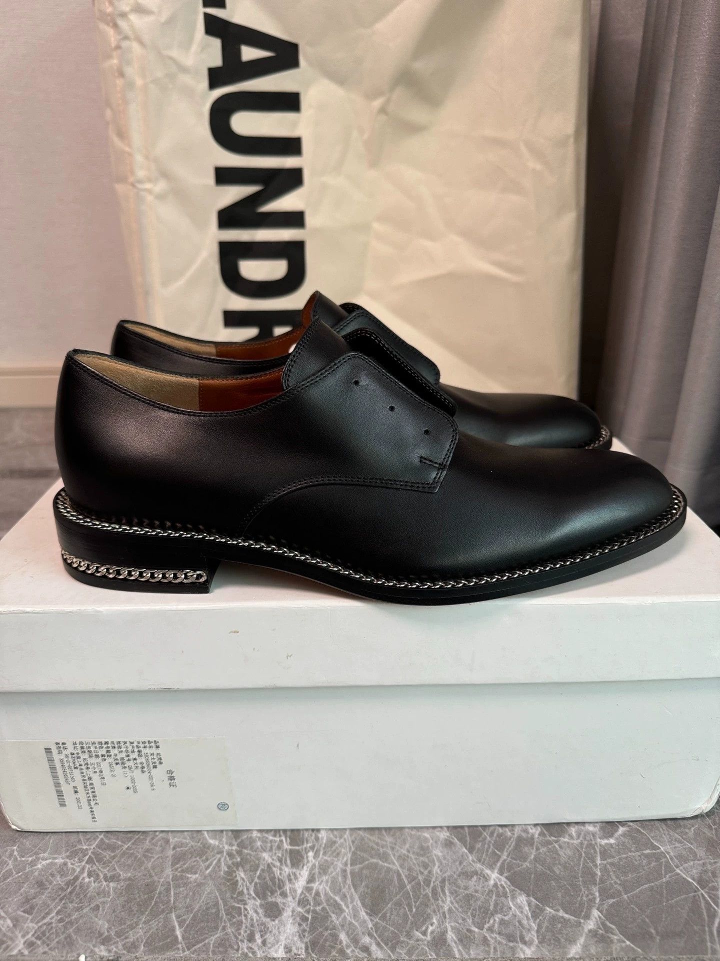 Givenchy Givenchy Cowhide Slip-on Leather Shoes 39.5 99 New Size US 6.5 / EU 39-40 - 1 Thumbnail