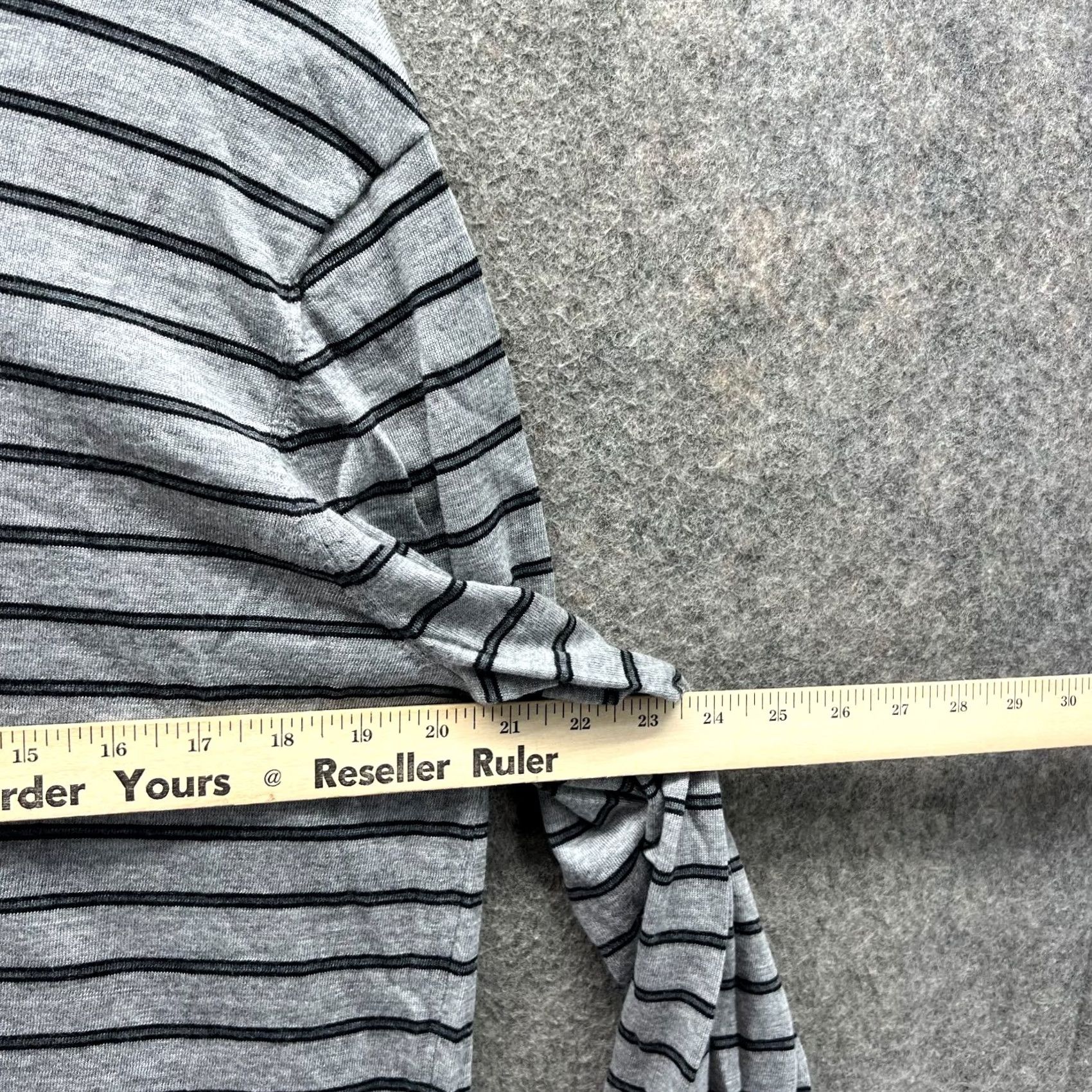 Theory Theory Sweater Mens XL Gray Black Striped Crewneck Wool Fleece Vintage Extra Size US XL / EU 56 / 4 - 4 Thumbnail