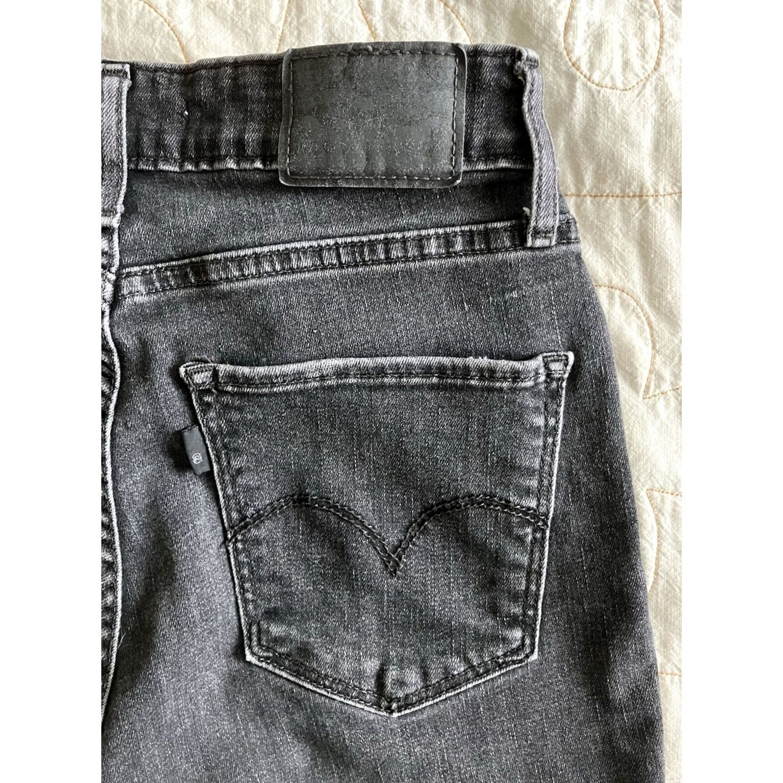 Levi's Levi’s Women Jeans Size 27 Black 720 High-Rise Super Skinny Stretch Denim Cut Jeans Skinny Womens 27in Inseam 27in Regular Stretch Size 27" / US 4 / IT 40 - 2 Thumbnail
