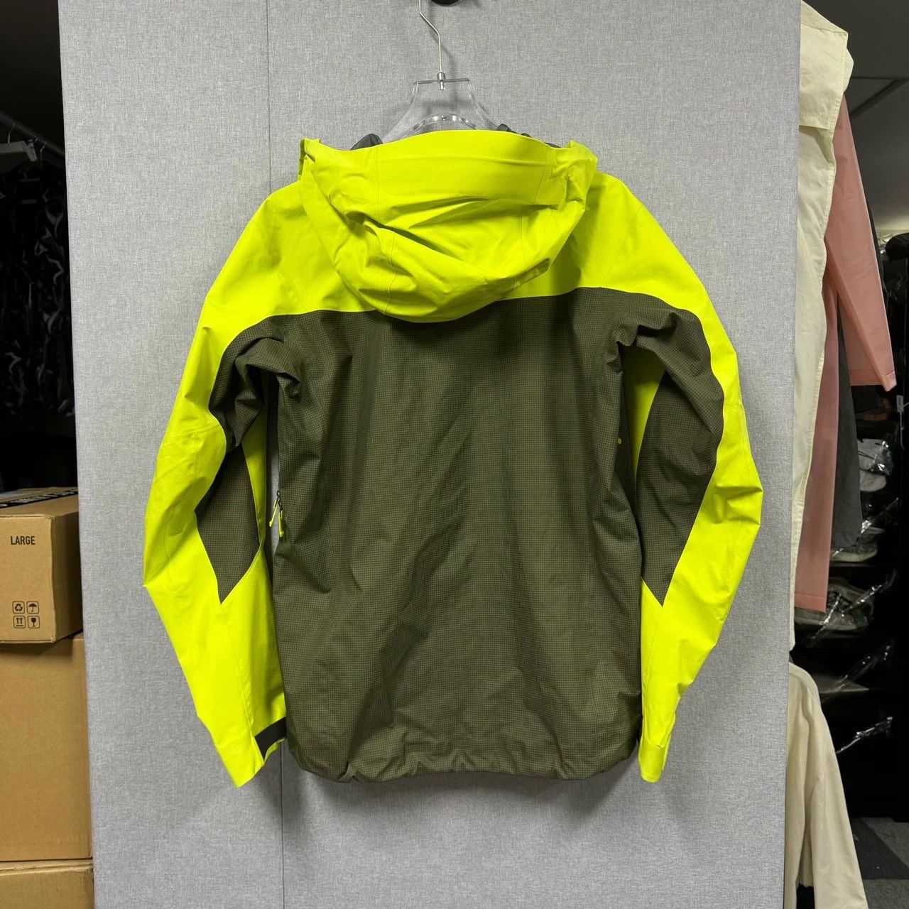 Arc'teryx Arc'teryx Alpha Jkt Green/Brown Blocked S Gd Minor Stains Size US S / EU 44-46 / 1 - 2 Thumbnail