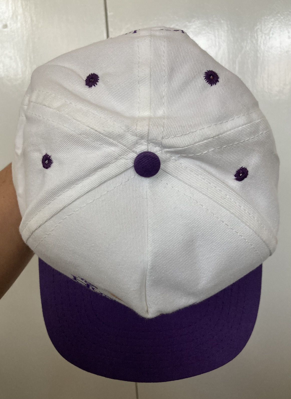 Disney × Vintage HUNCHBACK OF NOTRE DAME FESTIVAL OF FUN 1996 CAP HAT DISNEY Size ONE SIZE - 6 Thumbnail