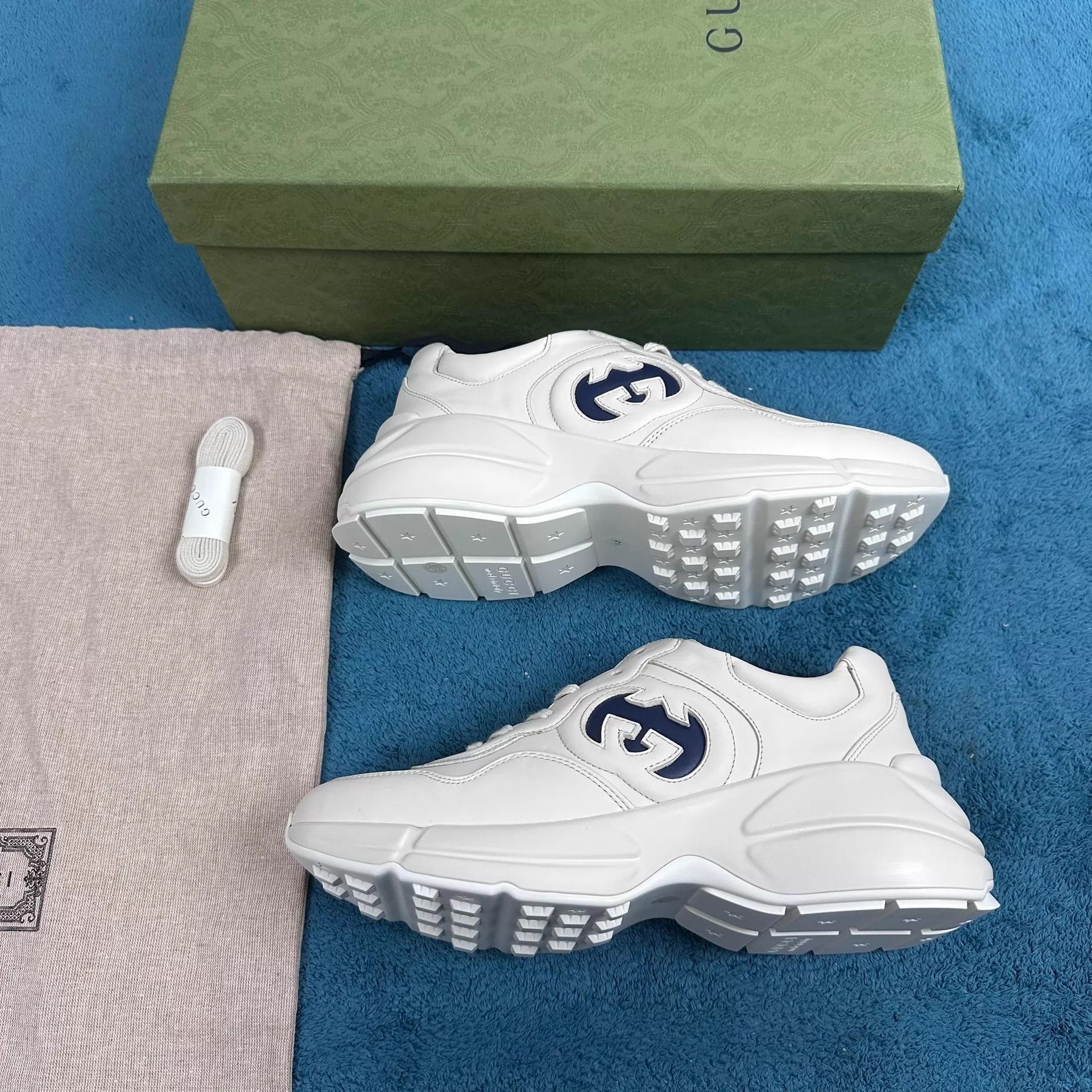 Gucci Gucci Batman Dad Sneaker Ivory White UK6.5/40.5 Size US 7.5 / EU 40-41 - 2 Thumbnail
