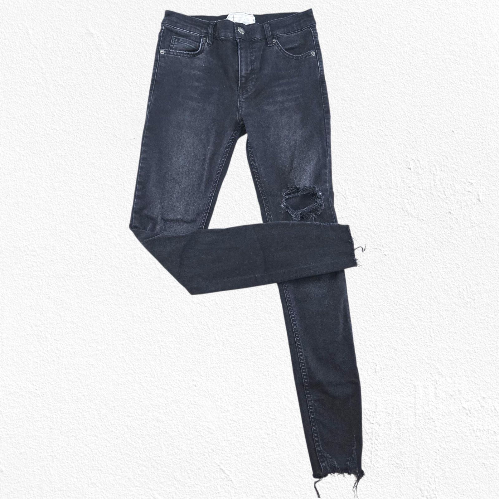 Free People Free People Black Distressed Skinny Jeans Size 25 Size 25" / US 0 / IT 36 - 2 Thumbnail