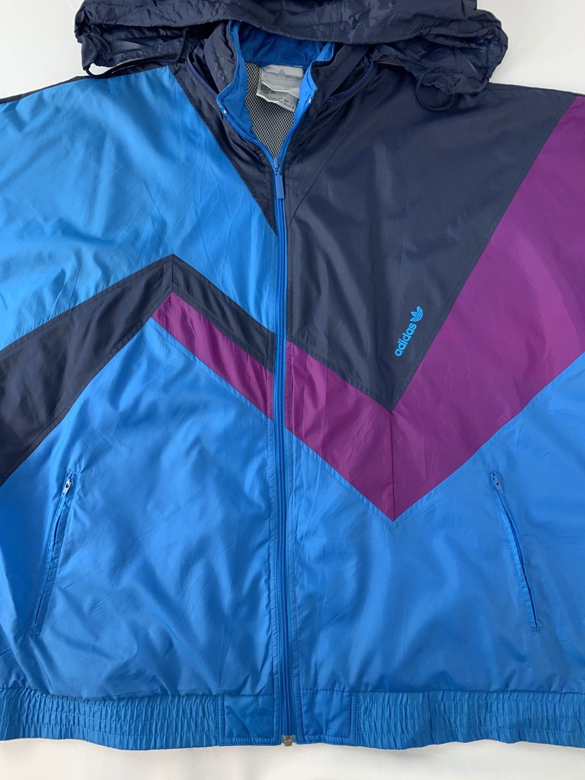 Adidas Adidas Windbreaker Hooded Zipper Jacket Colour Block Design Size US XL / EU 56 / 4 - 3 Thumbnail