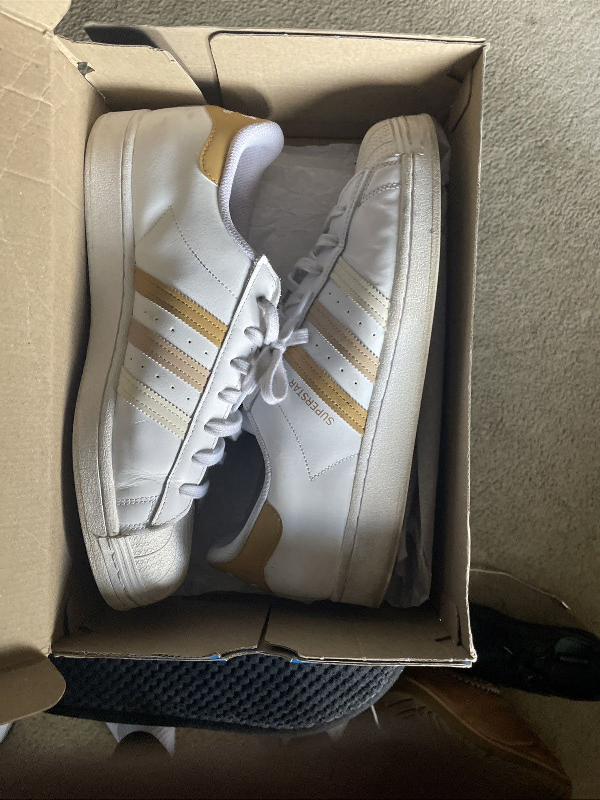 Adidas Adidas Superstar White Team College Gold Size 13 Size US 13 / EU 46 - 7 Thumbnail
